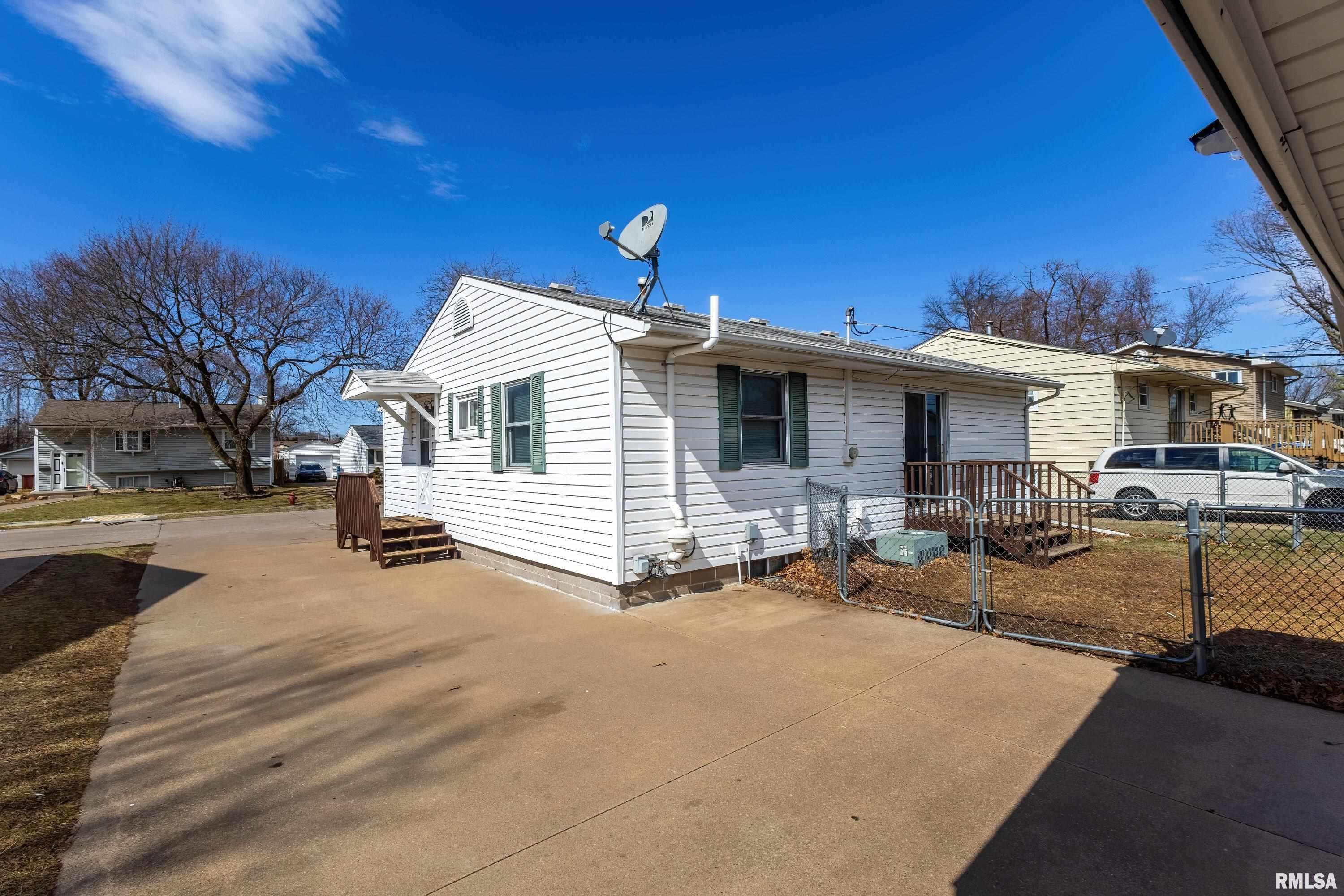3534 4th Street, East Moline, Illinois image 27