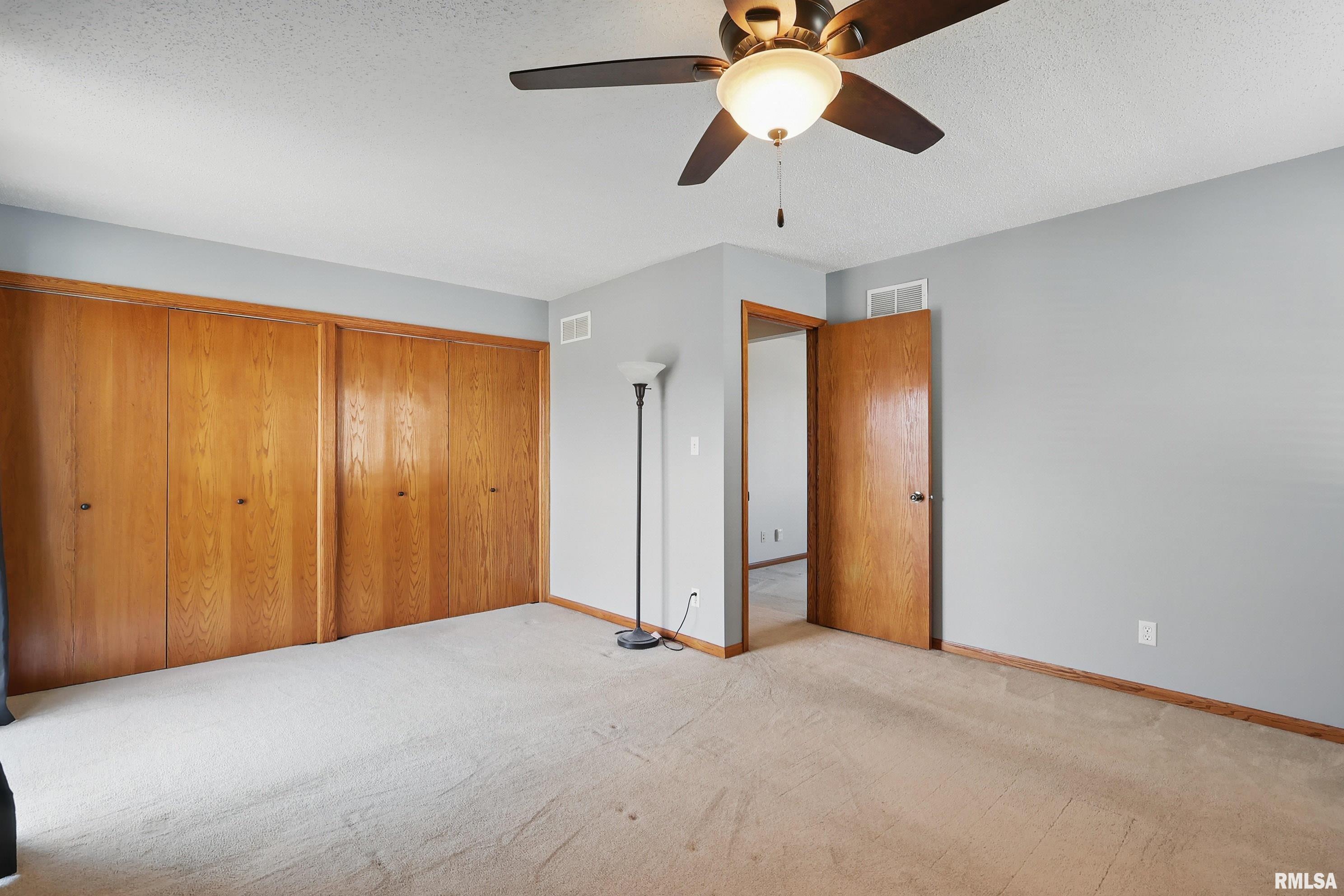 3534 4th Street, East Moline, Illinois image 16