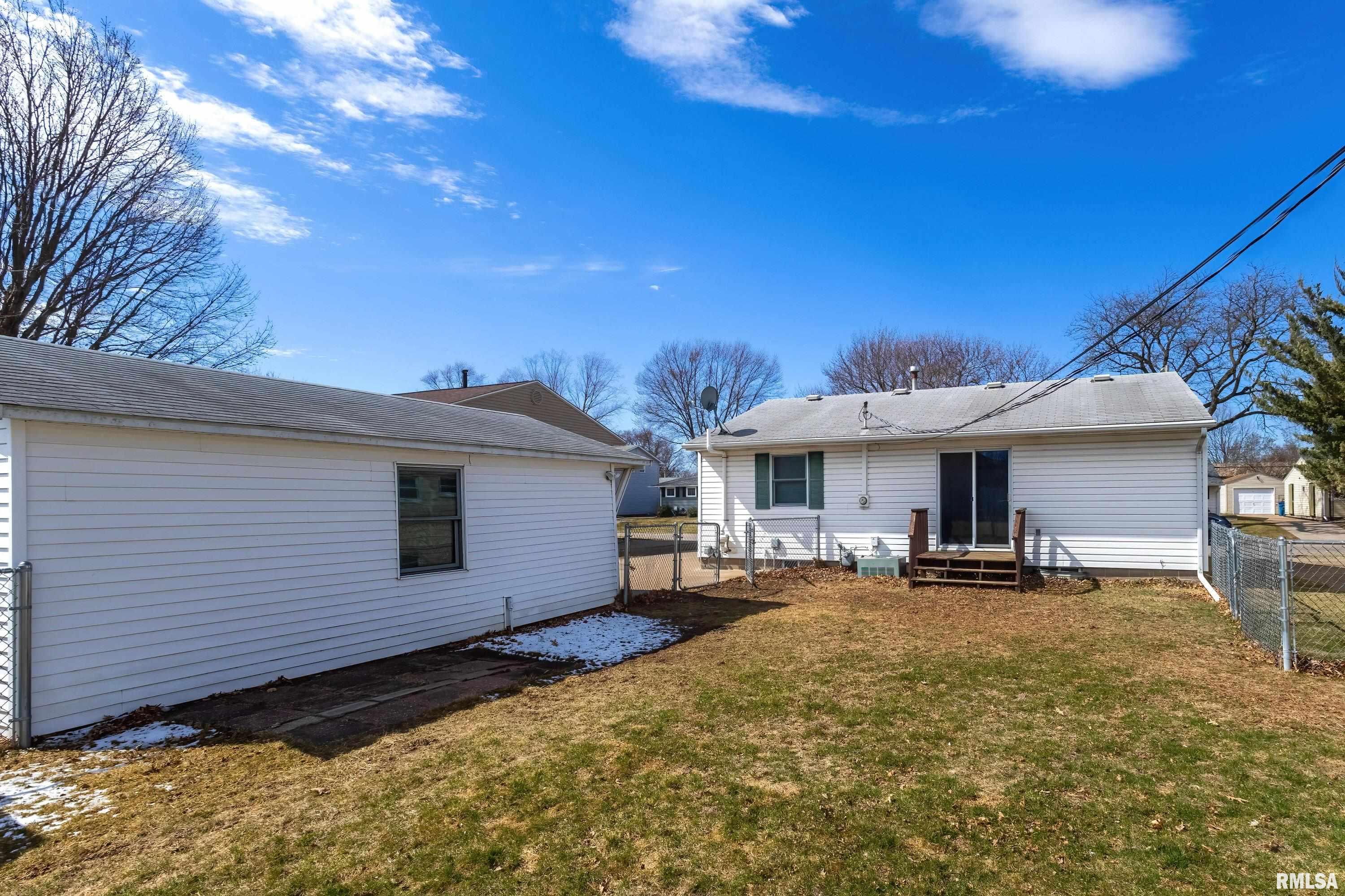 3534 4th Street, East Moline, Illinois image 30