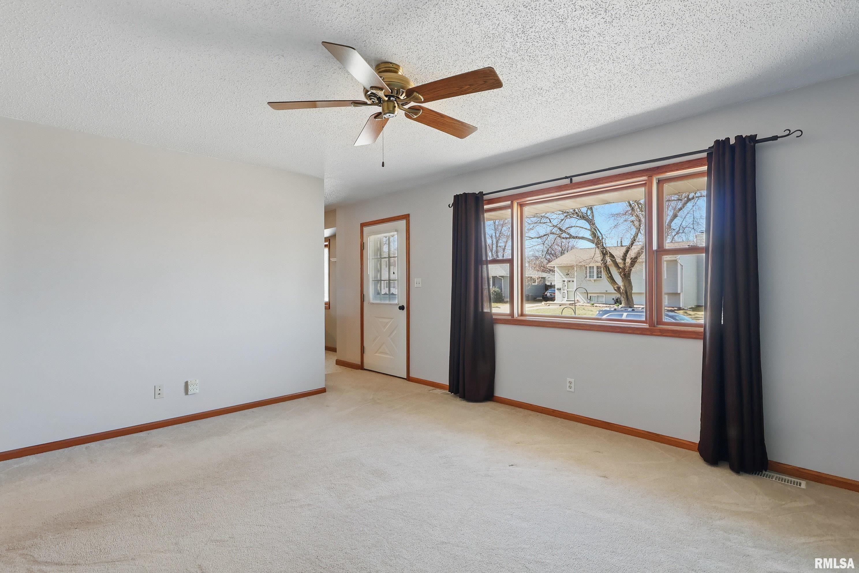 3534 4th Street, East Moline, Illinois image 5