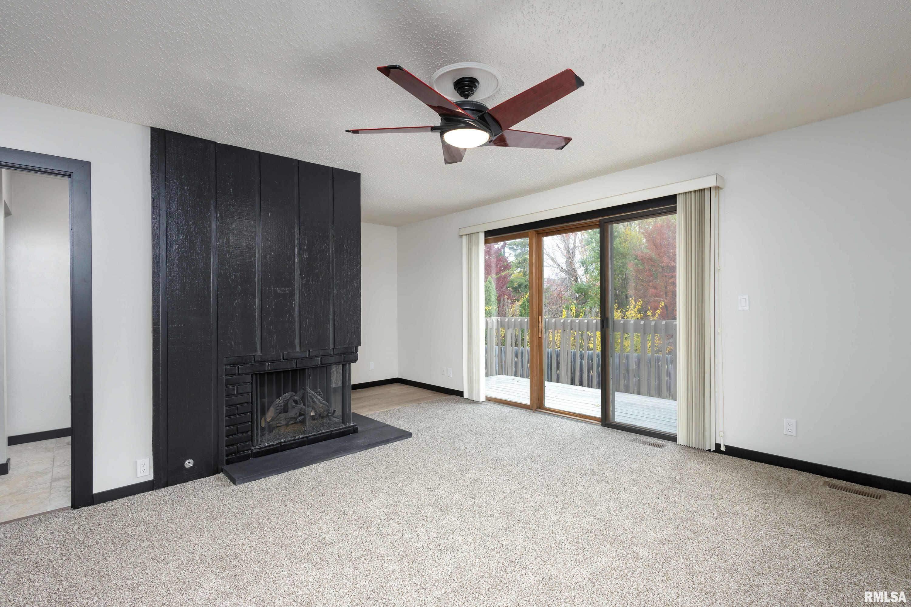 4519 Bunker Hill Drive, Bettendorf, Iowa image 13