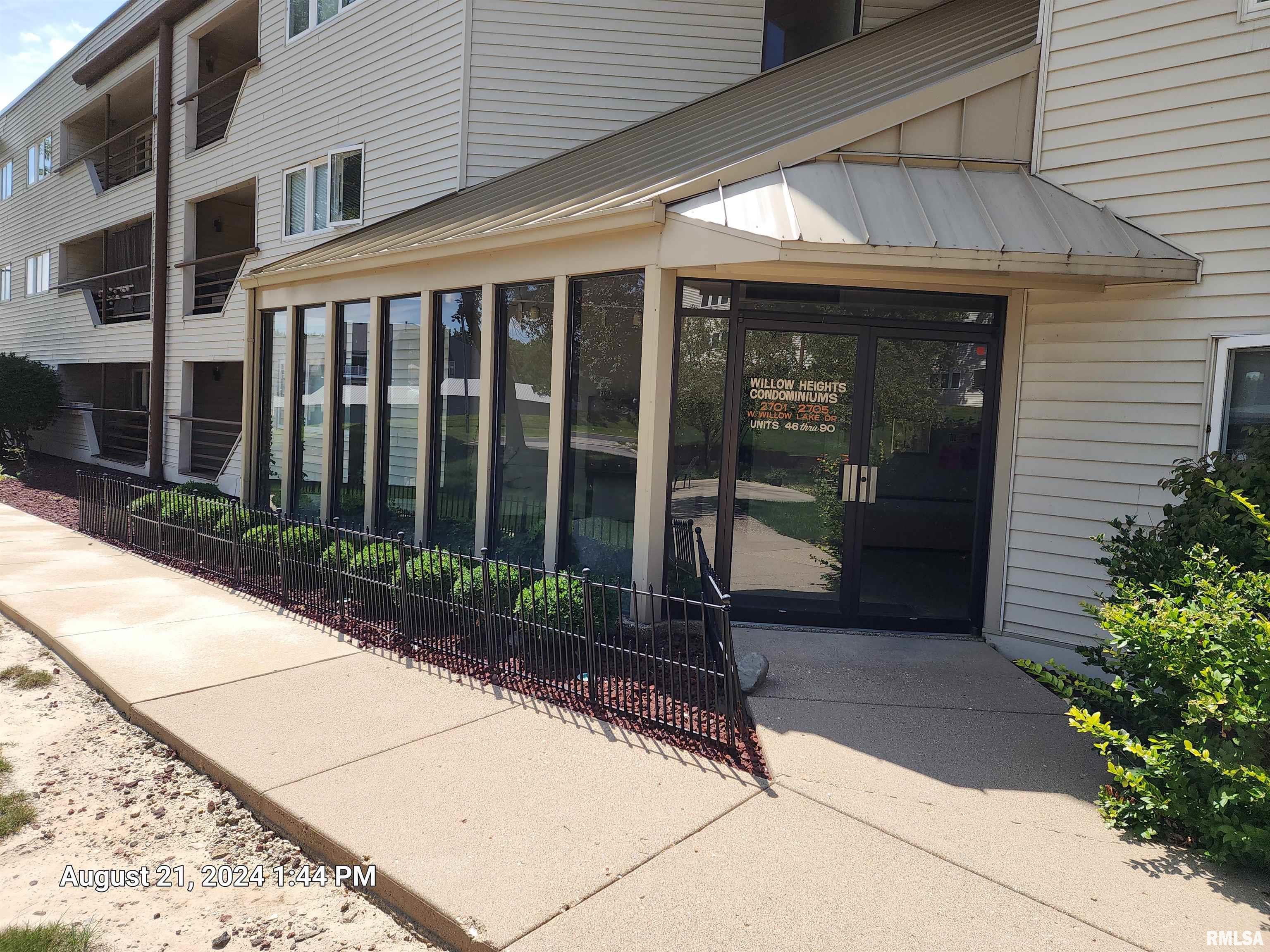 2701 W Willowlake Drive #69, Peoria, Illinois image 1