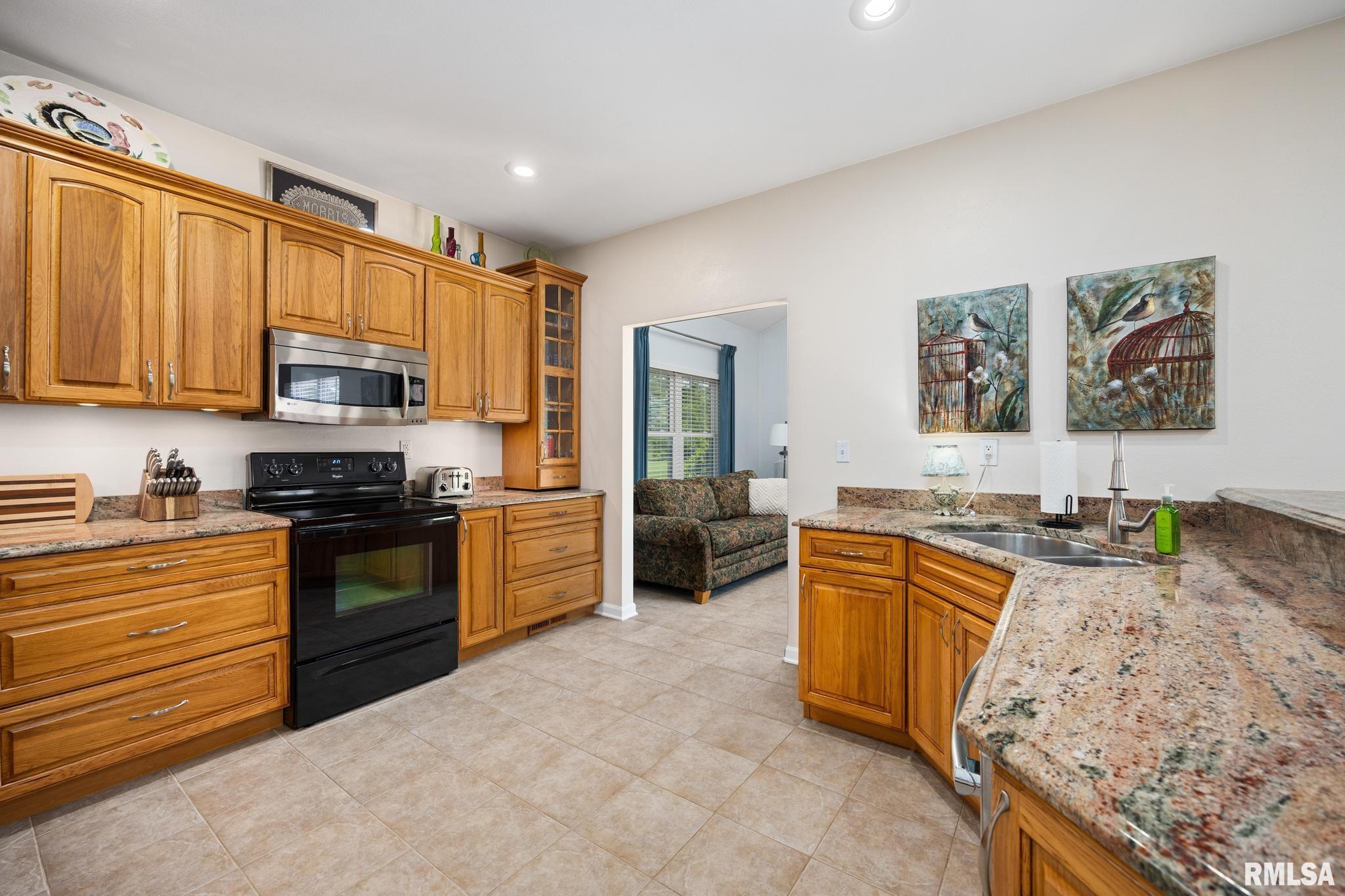 8008 W Thorngate Drive, Mapleton, Illinois image 12