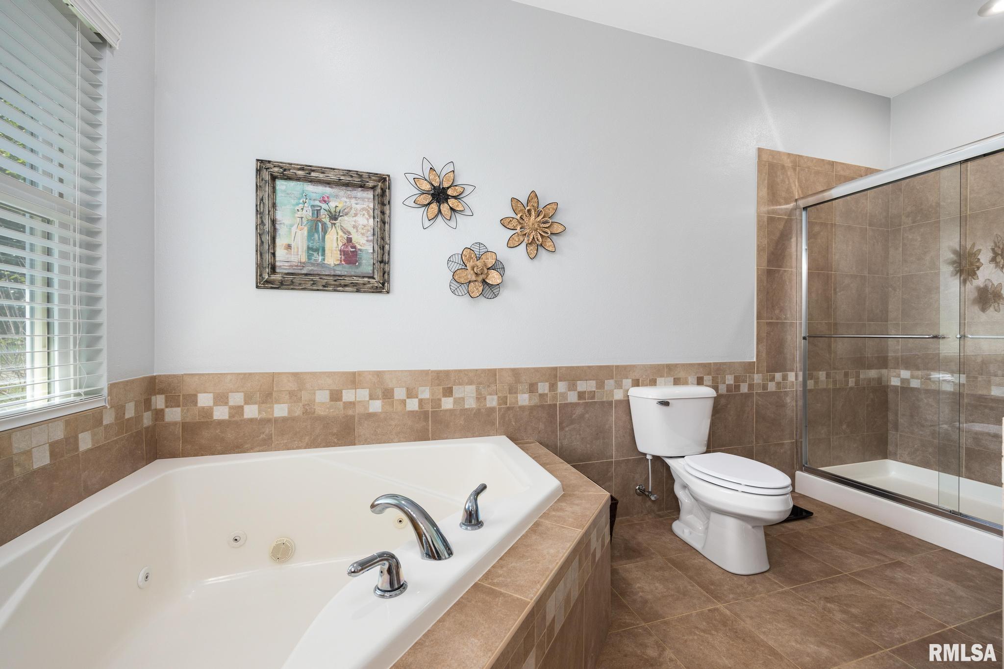 8008 W Thorngate Drive, Mapleton, Illinois image 22