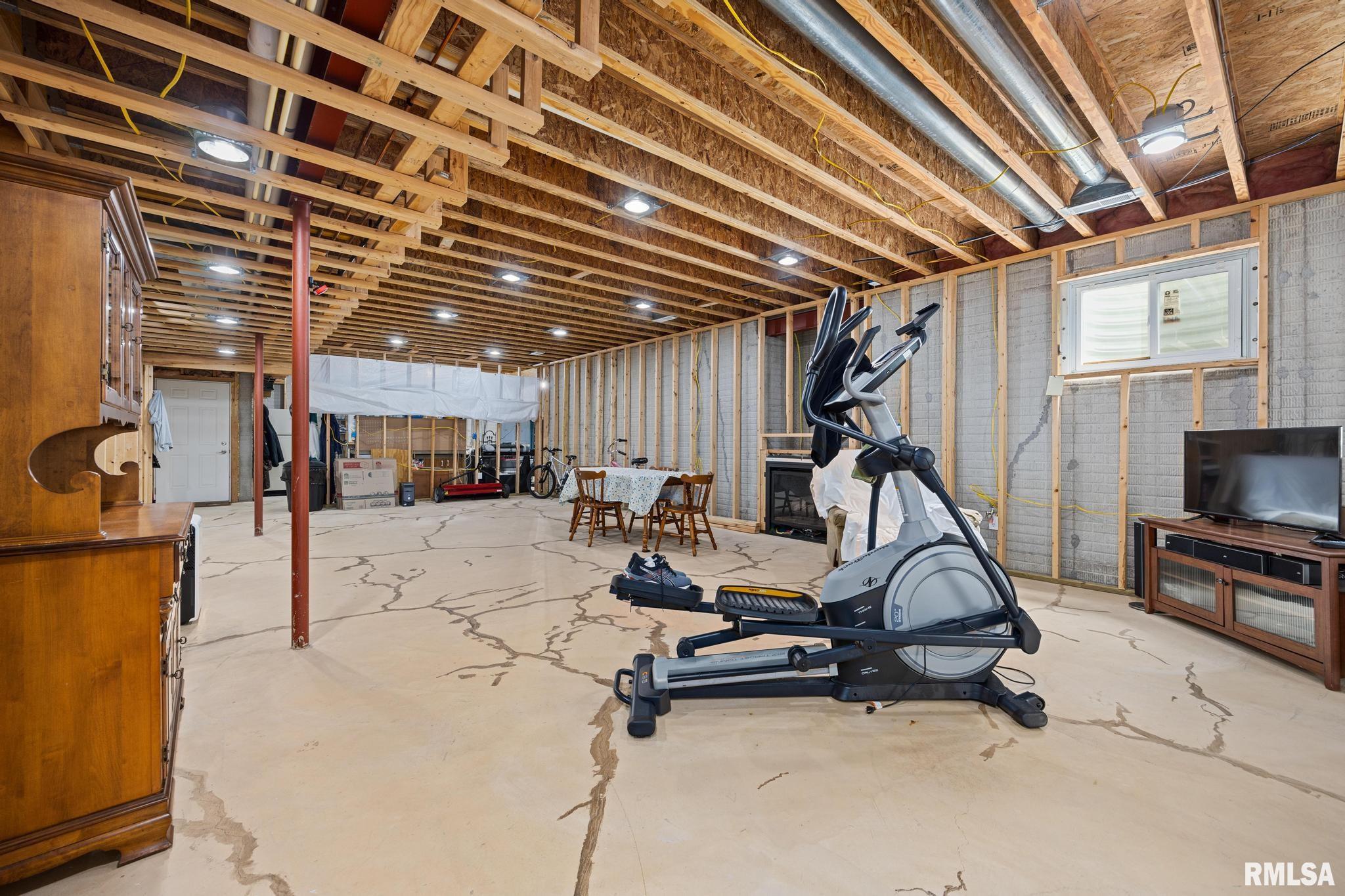 8008 W Thorngate Drive, Mapleton, Illinois image 29