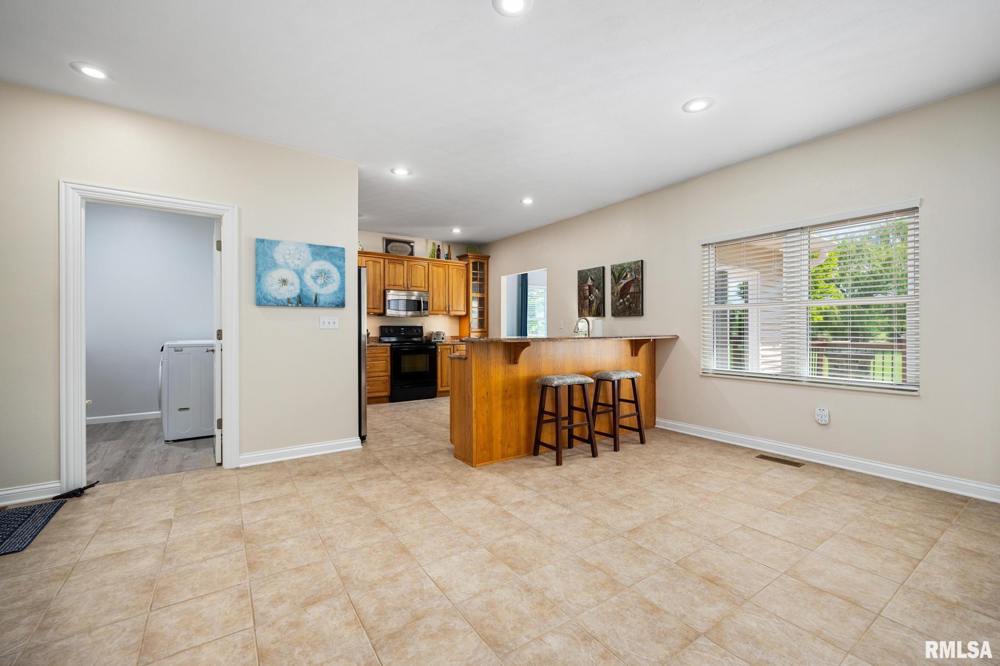 8008 W Thorngate Drive, Mapleton, Illinois image 10
