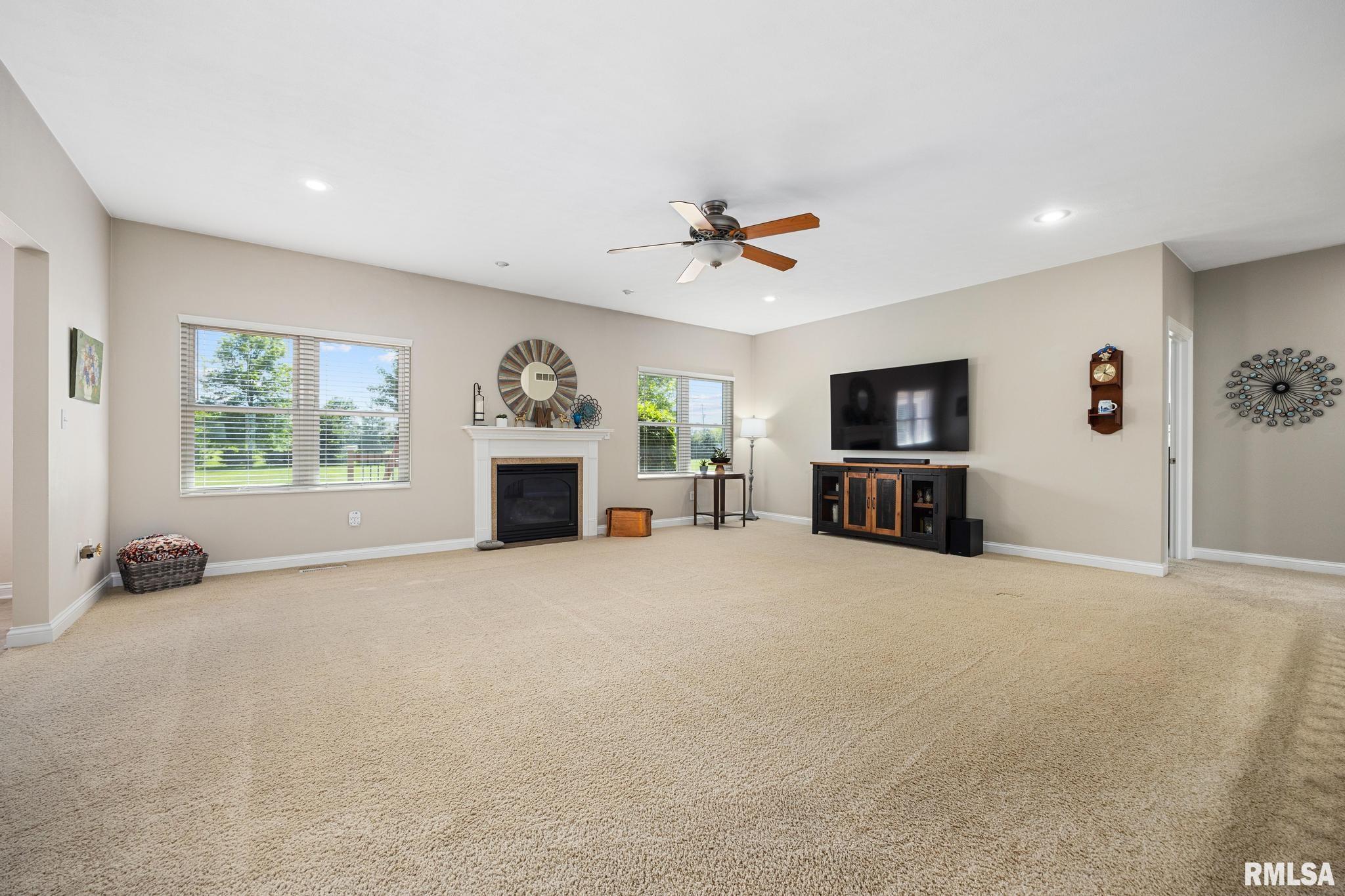 8008 W Thorngate Drive, Mapleton, Illinois image 6