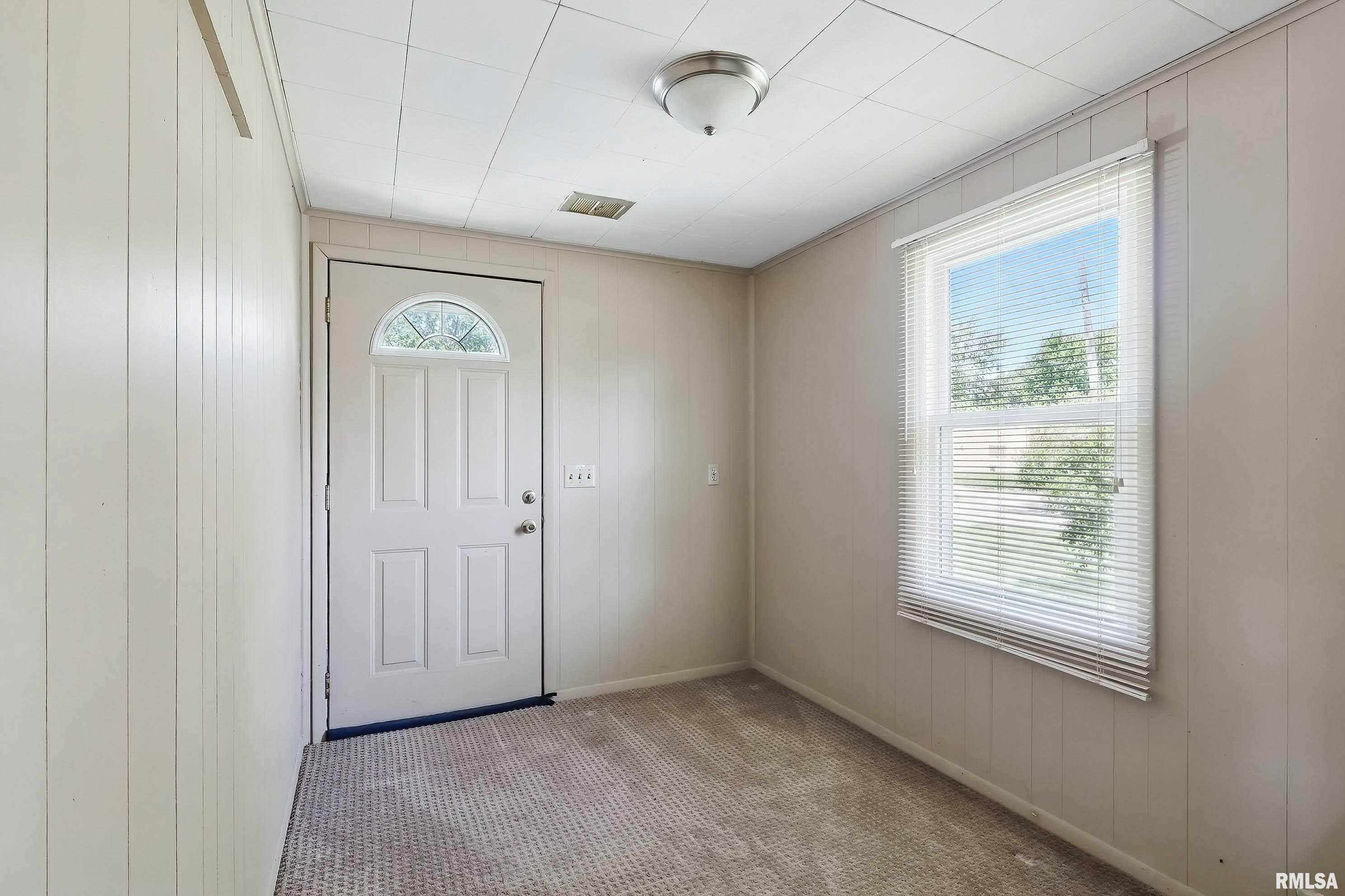 930 Ten Plus Street, Bettendorf, Iowa image 8