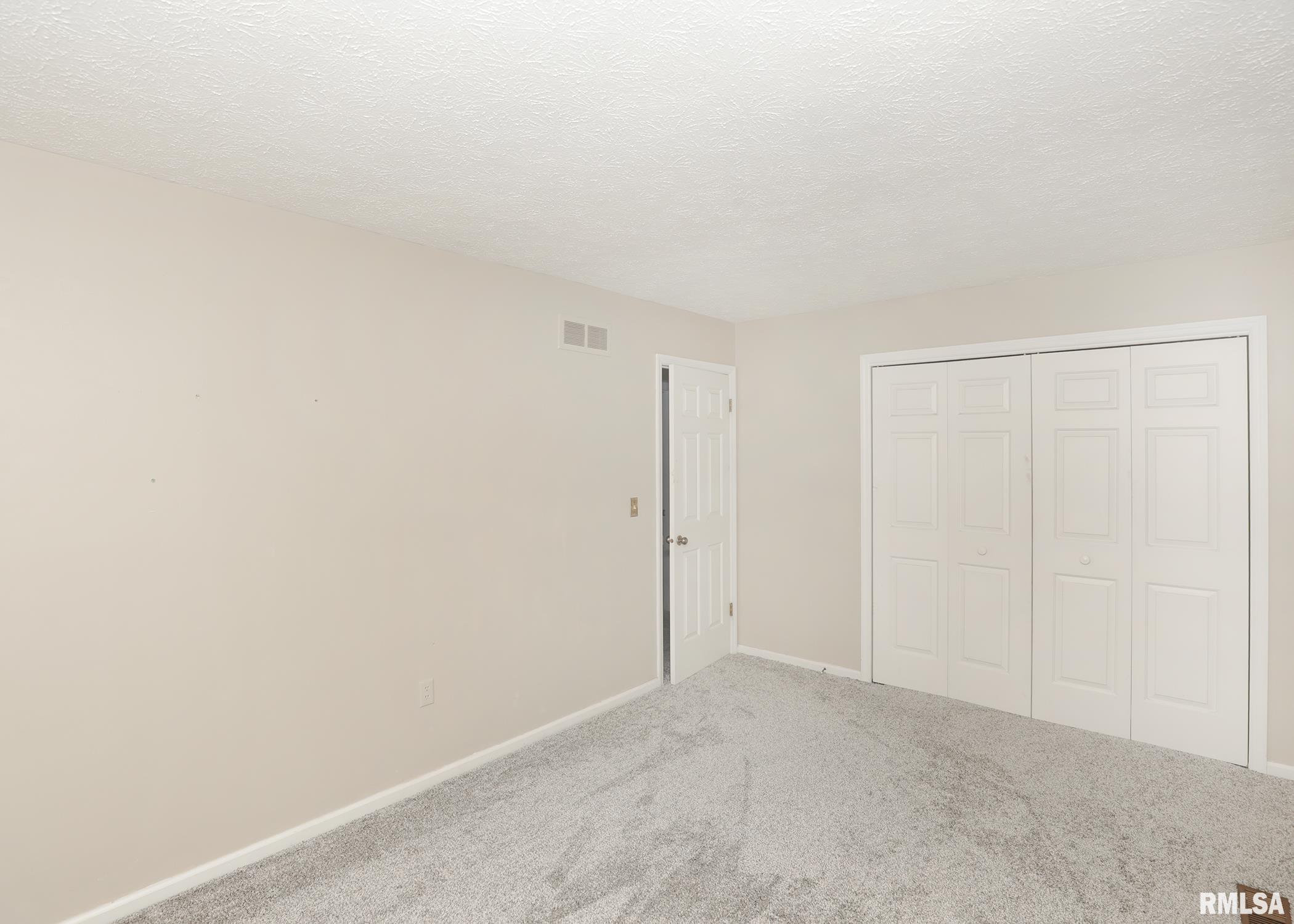 4760 Apple Valley Drive, Bettendorf, Iowa image 29