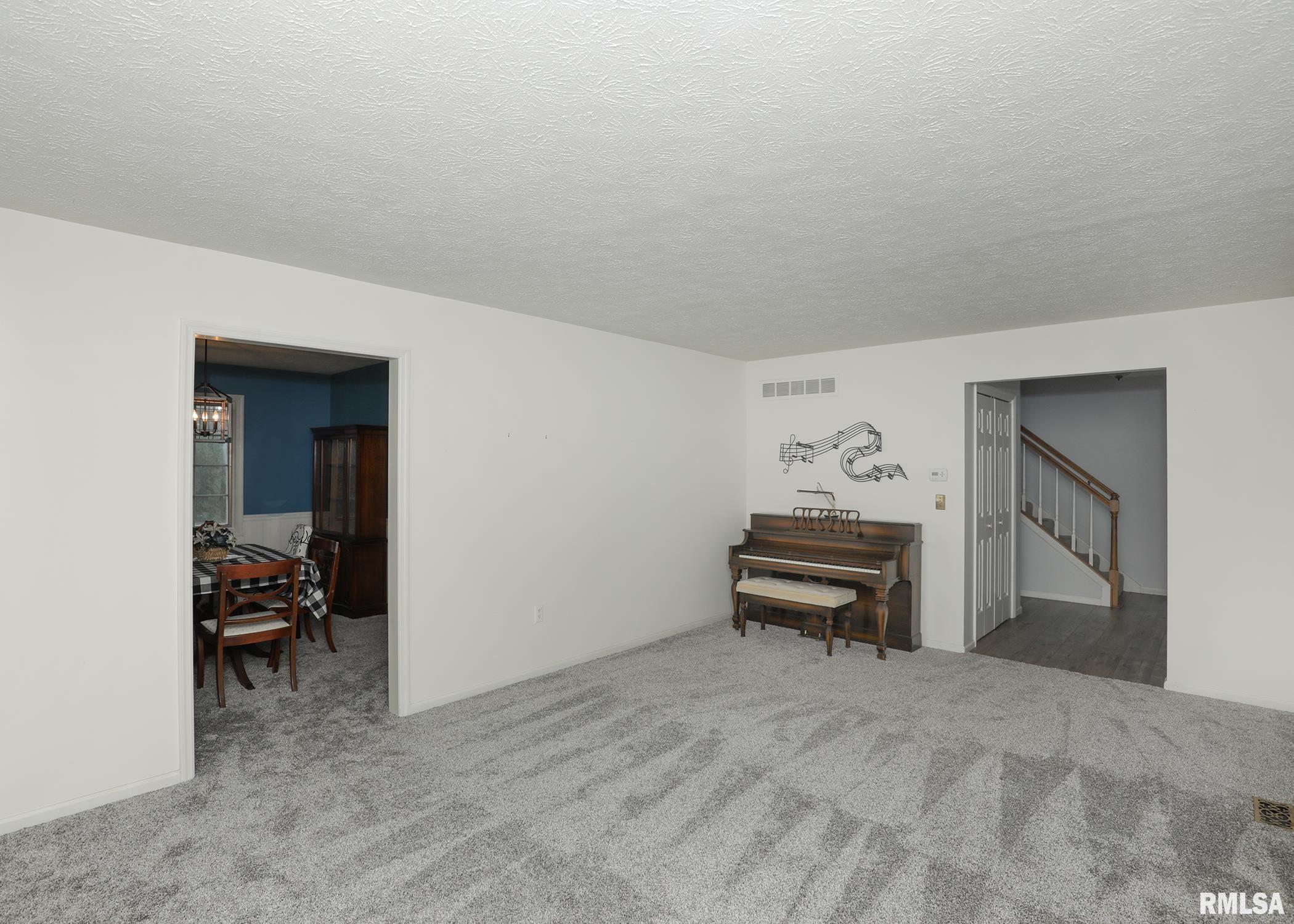 4760 Apple Valley Drive, Bettendorf, Iowa image 15