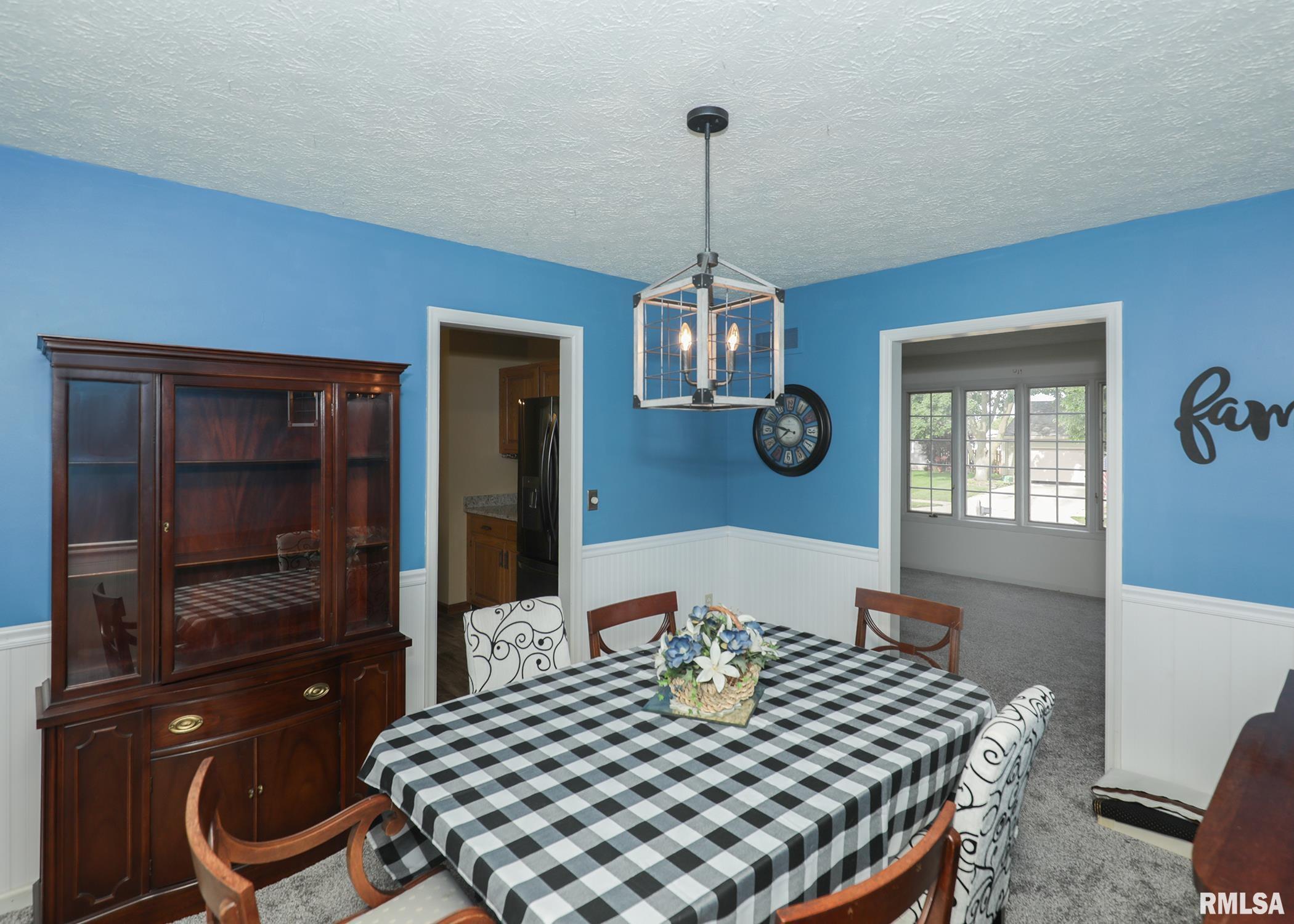 4760 Apple Valley Drive, Bettendorf, Iowa image 12