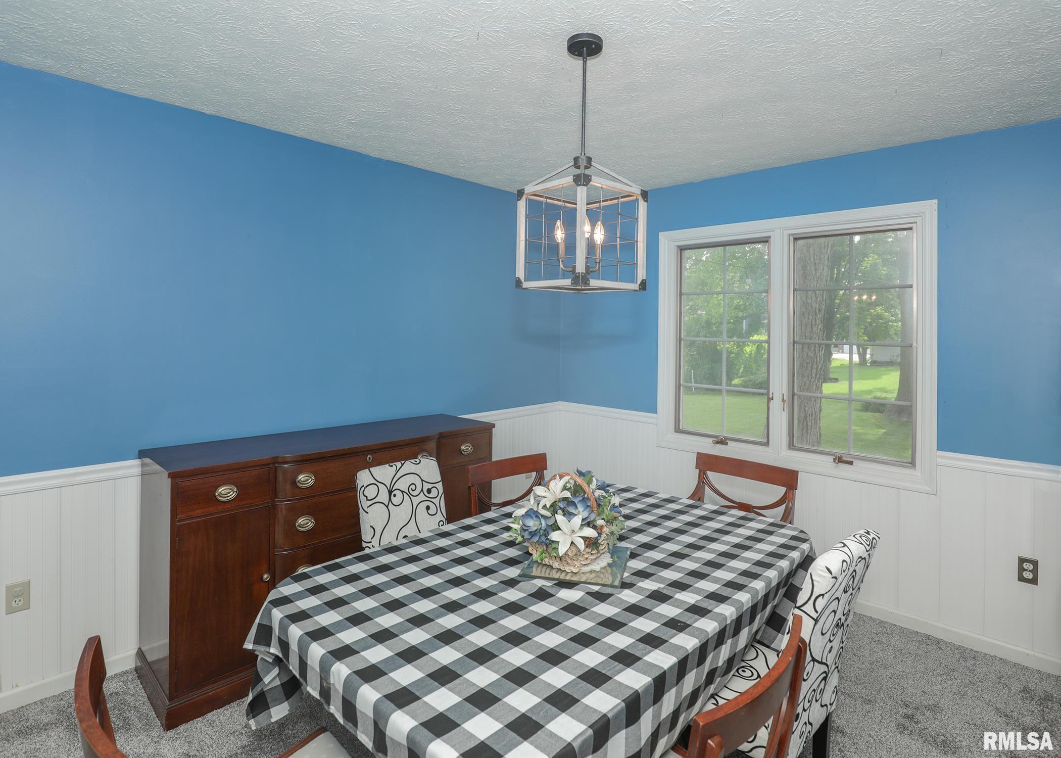 4760 Apple Valley Drive, Bettendorf, Iowa image 13