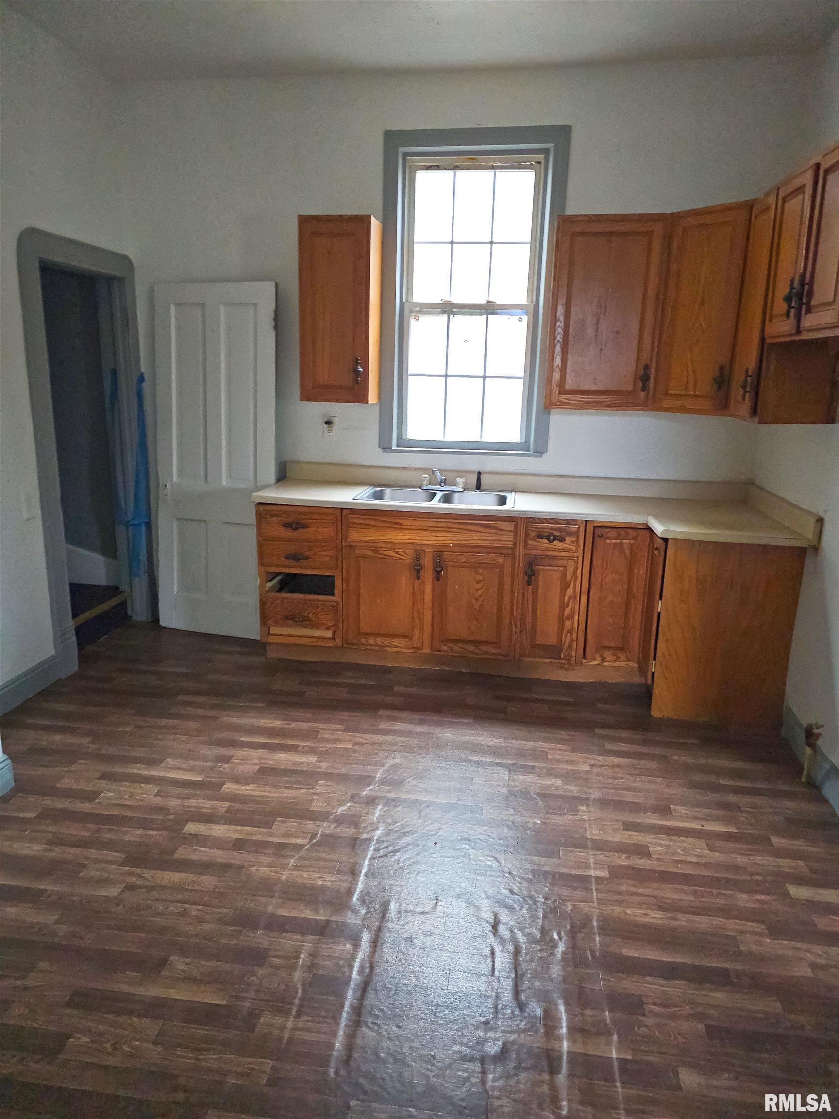 1706 N Wisconsin Avenue, Peoria, Illinois image 13