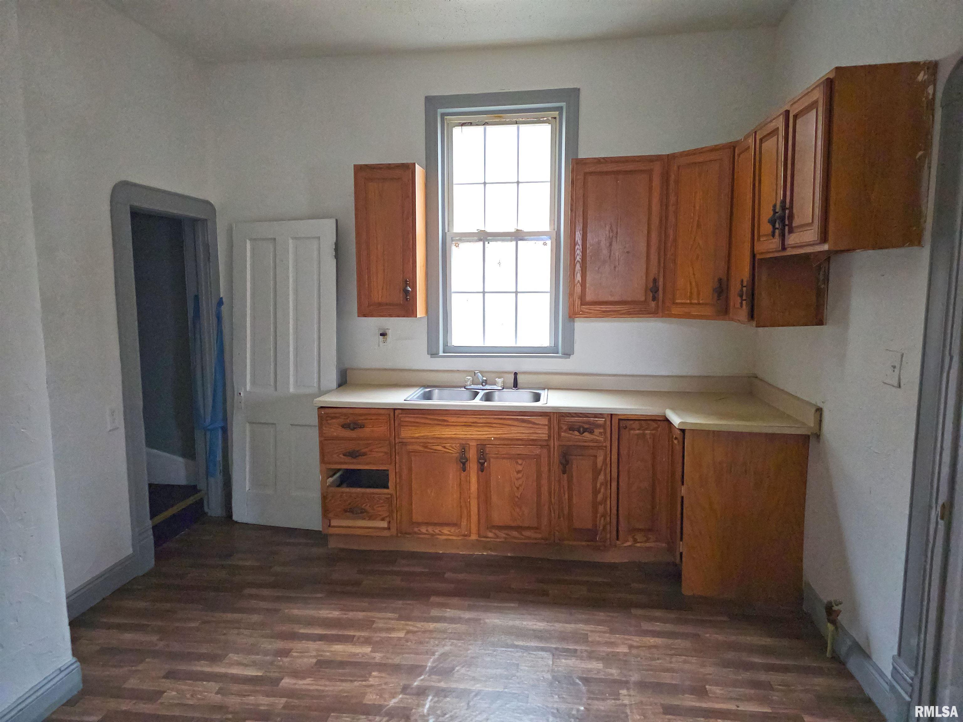 1706 N Wisconsin Avenue, Peoria, Illinois image 11