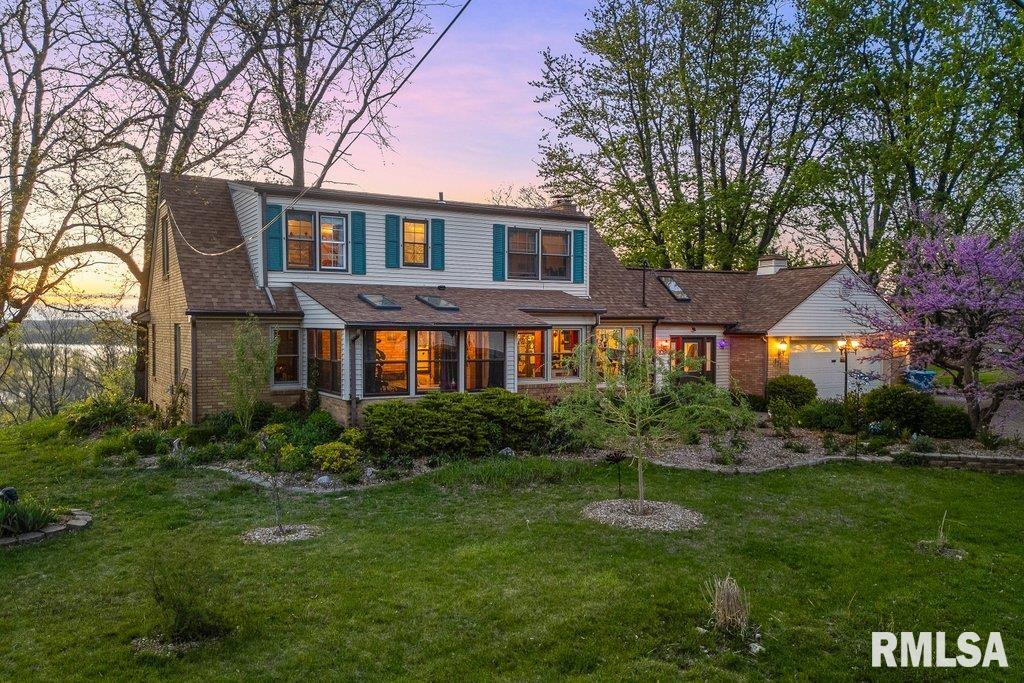 111 S Barrington Drive, Hampton, Illinois image 1