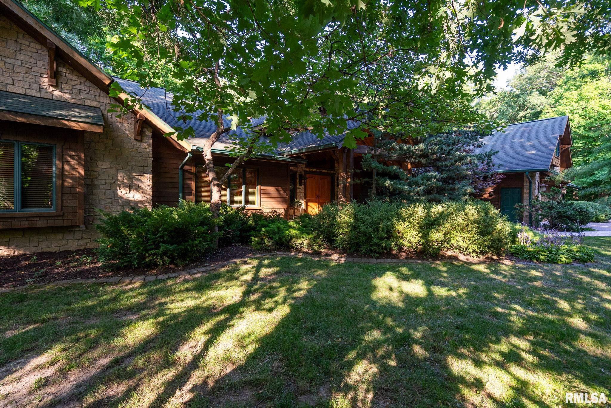 7 Autumn Creek Drive, Coal Valley, Illinois image 4