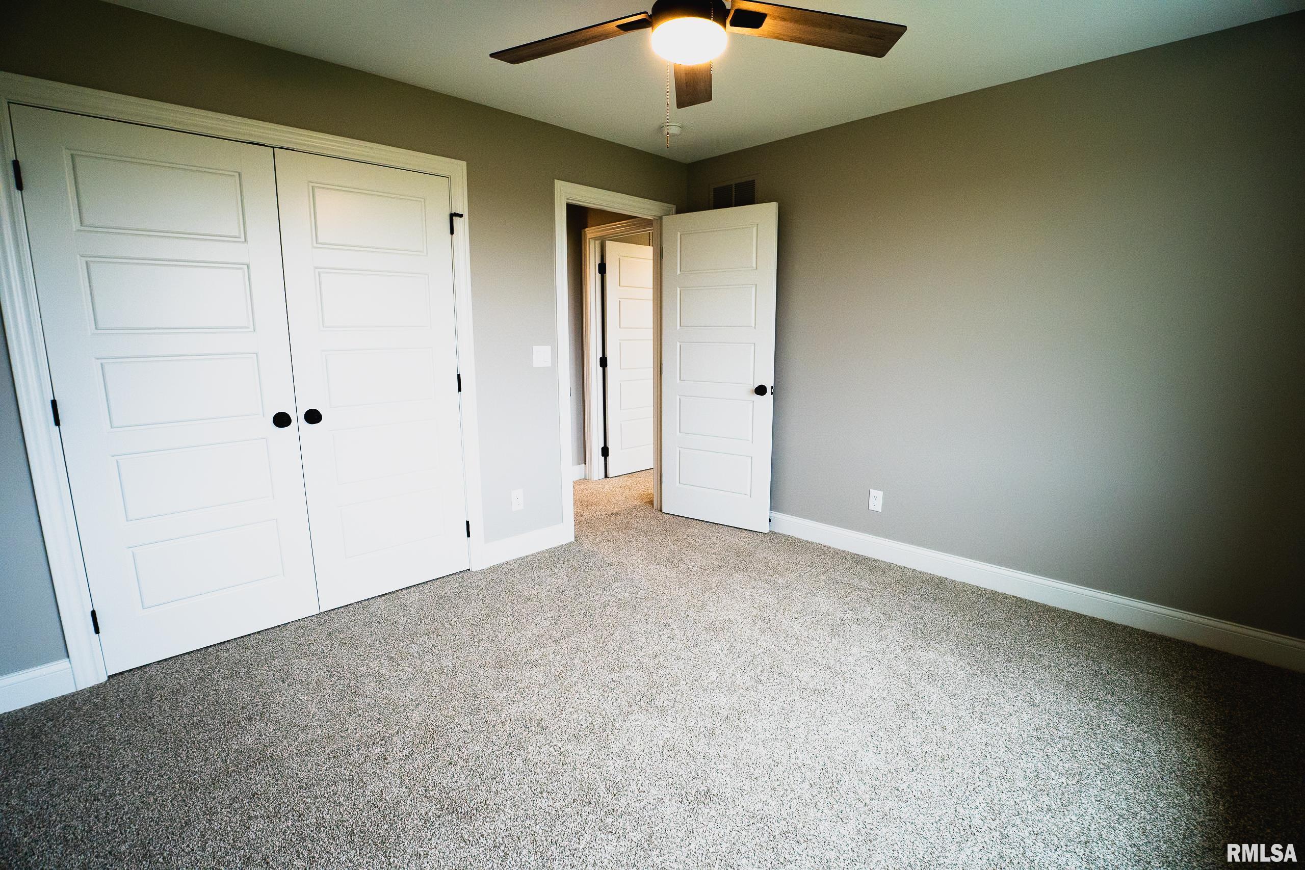 6654 Meghan Avenue, Bettendorf, Iowa image 47
