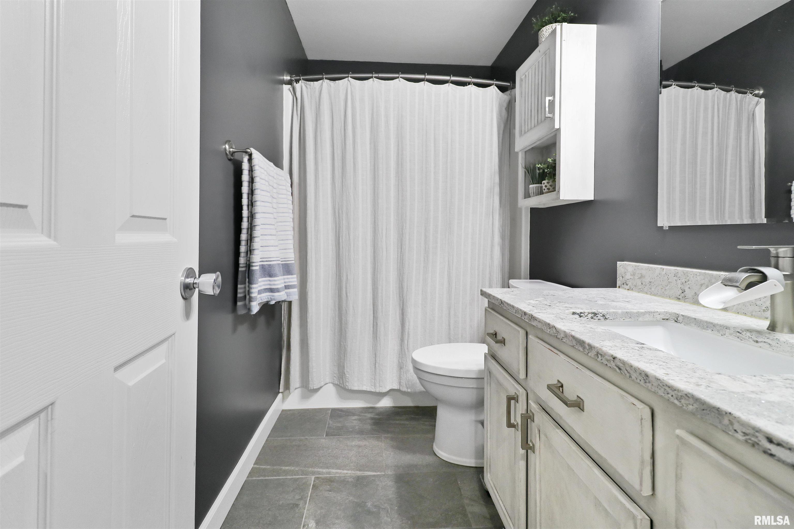1635 Kingsbury Road, Washington, Illinois image 24