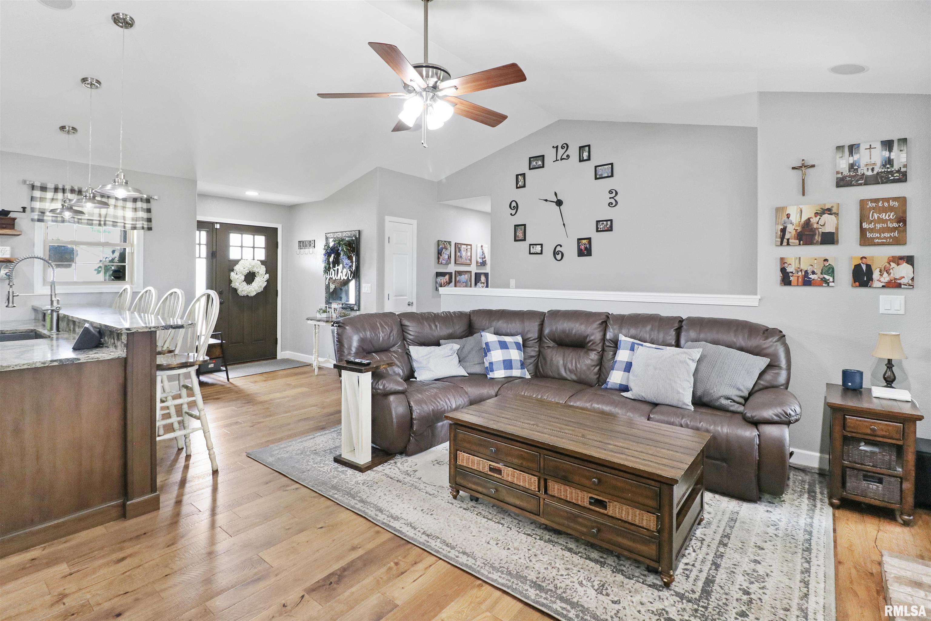 1635 Kingsbury Road, Washington, Illinois image 12