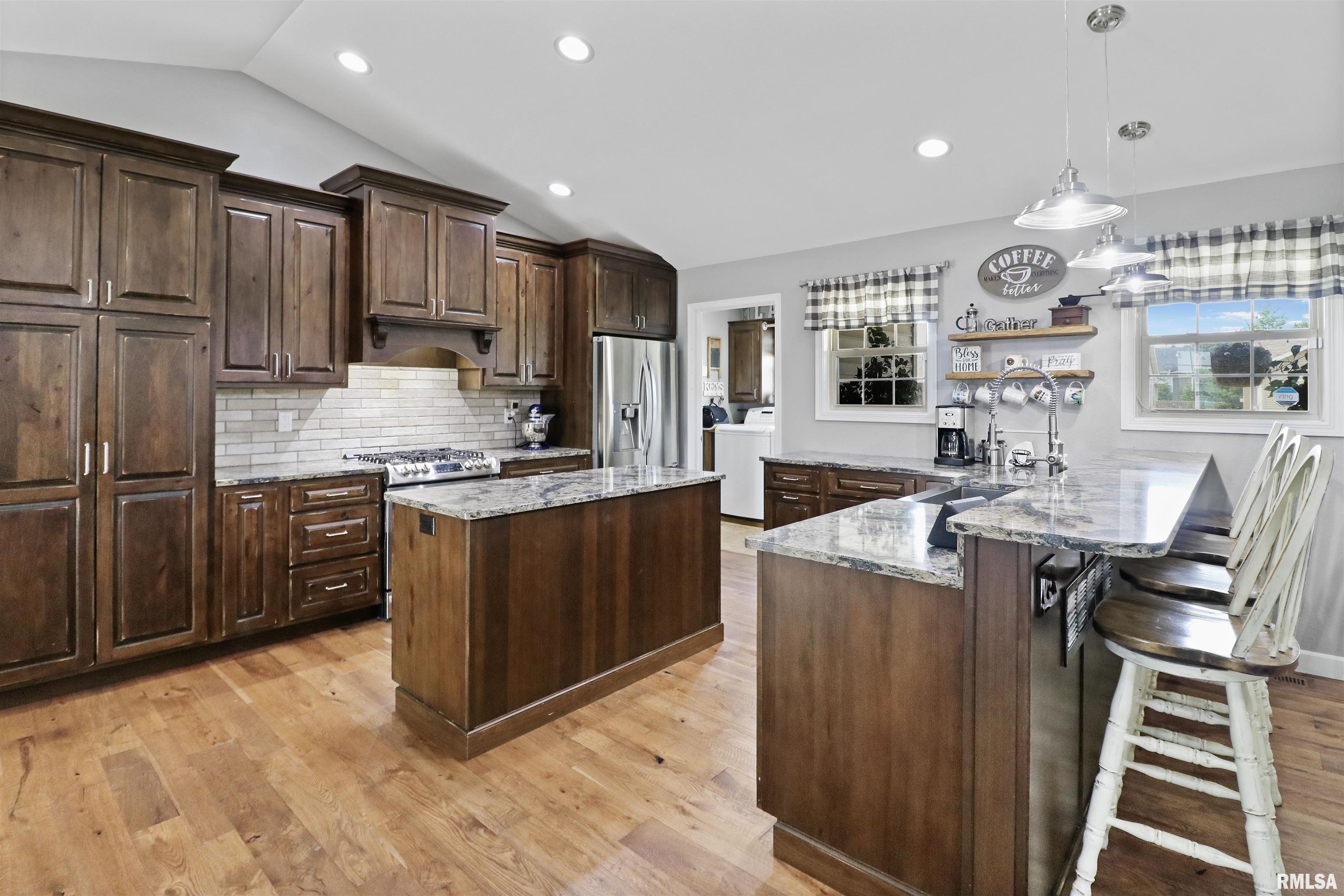 1635 Kingsbury Road, Washington, Illinois image 14