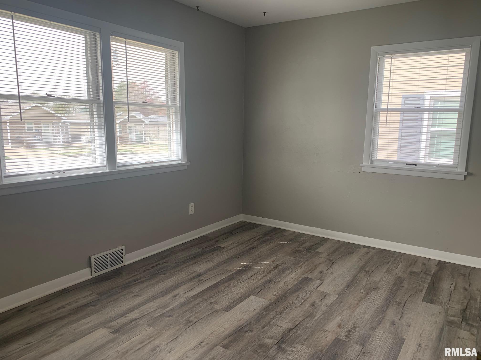 1014 N 6th Street, Quincy, Illinois image 5