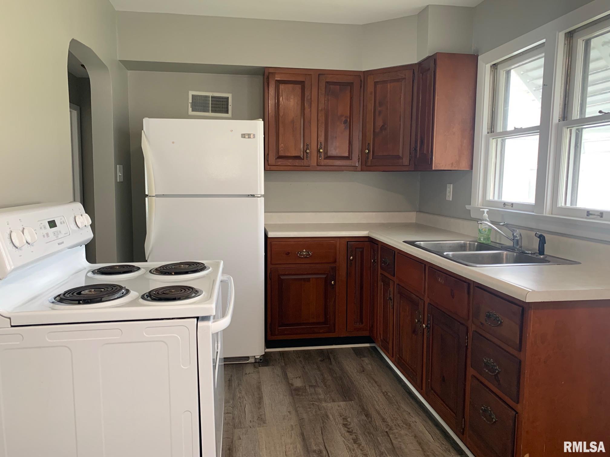 1014 N 6th Street, Quincy, Illinois image 4