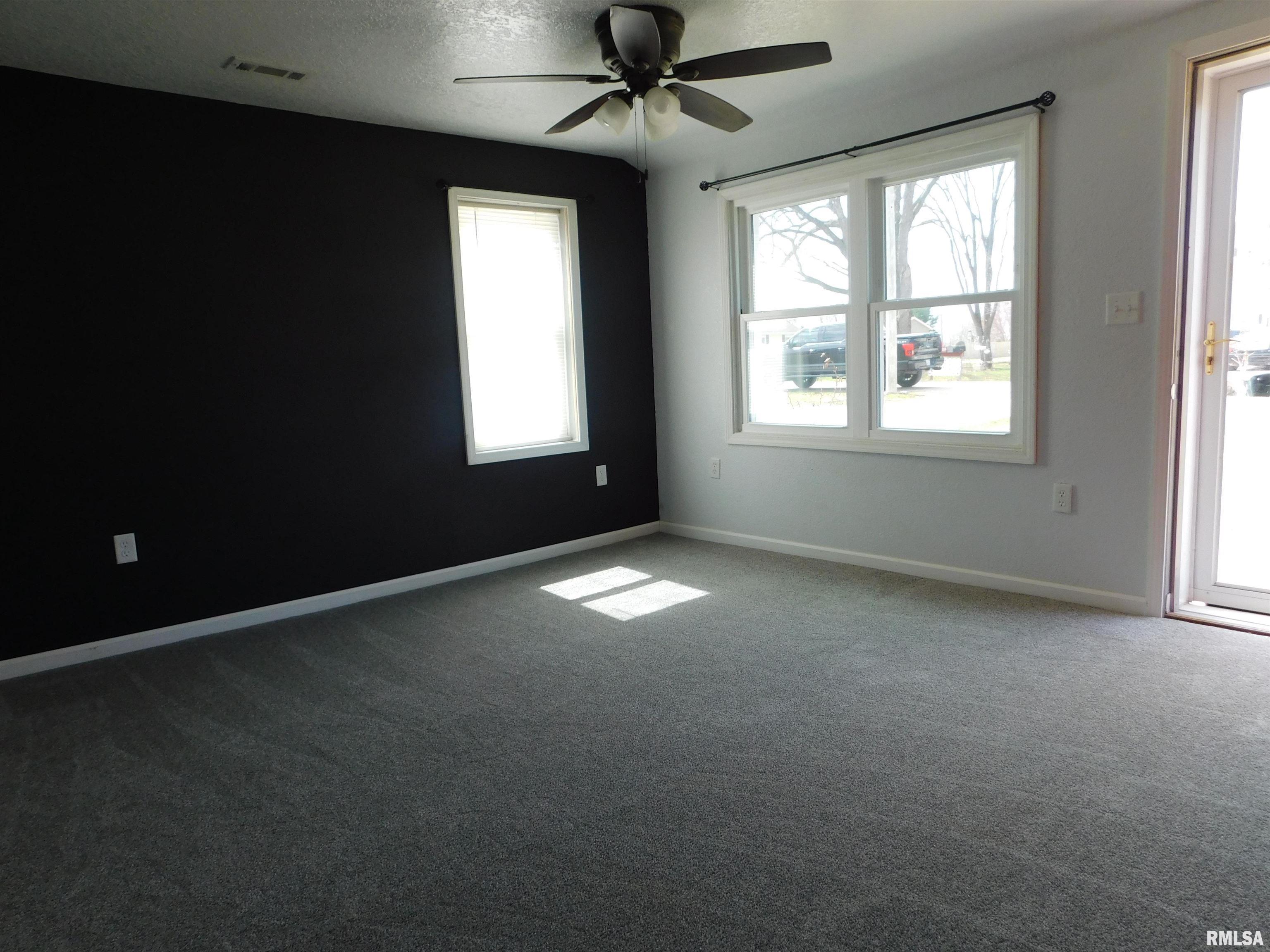 618 3rd Street, Colona, Illinois image 3