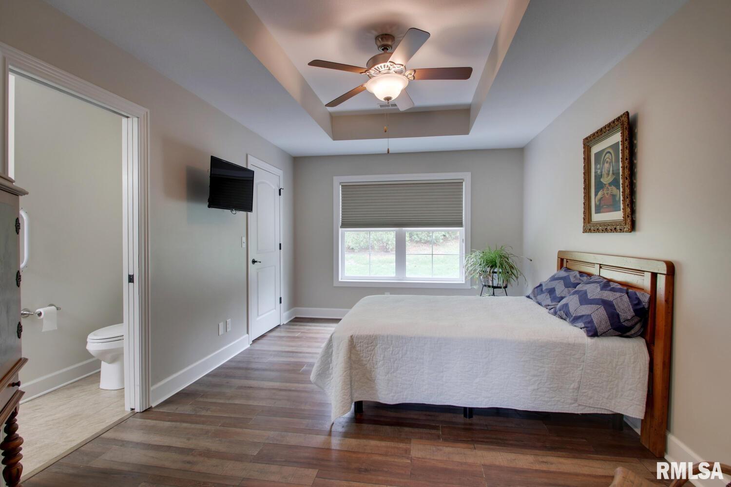 515 Gardendale Drive, Quincy, Illinois image 3