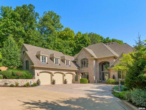 Photo of 200 W RAVINWOODS Road, Peoria, IL 61615 (MLS # PA1265680)