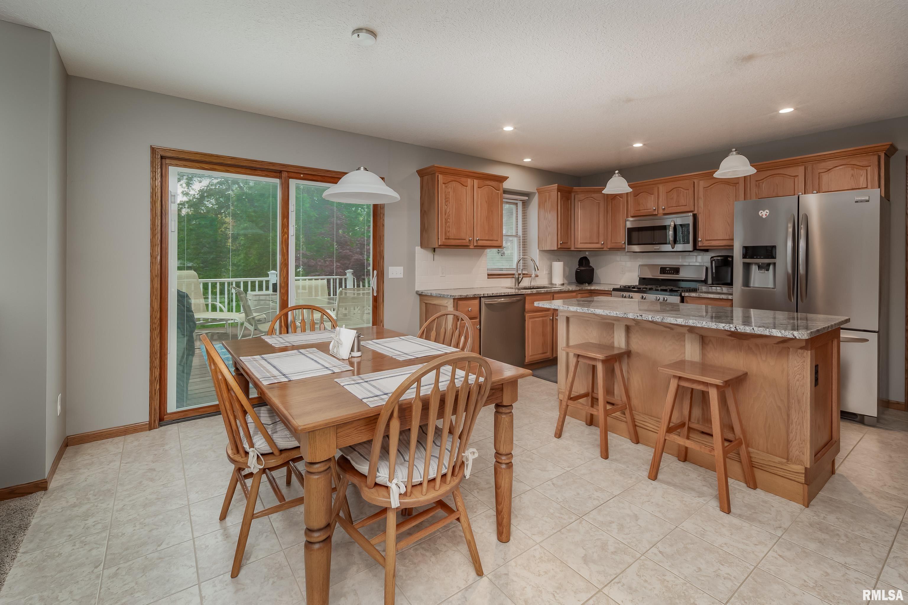 2883 48th Avenue, Bettendorf, Iowa image 9