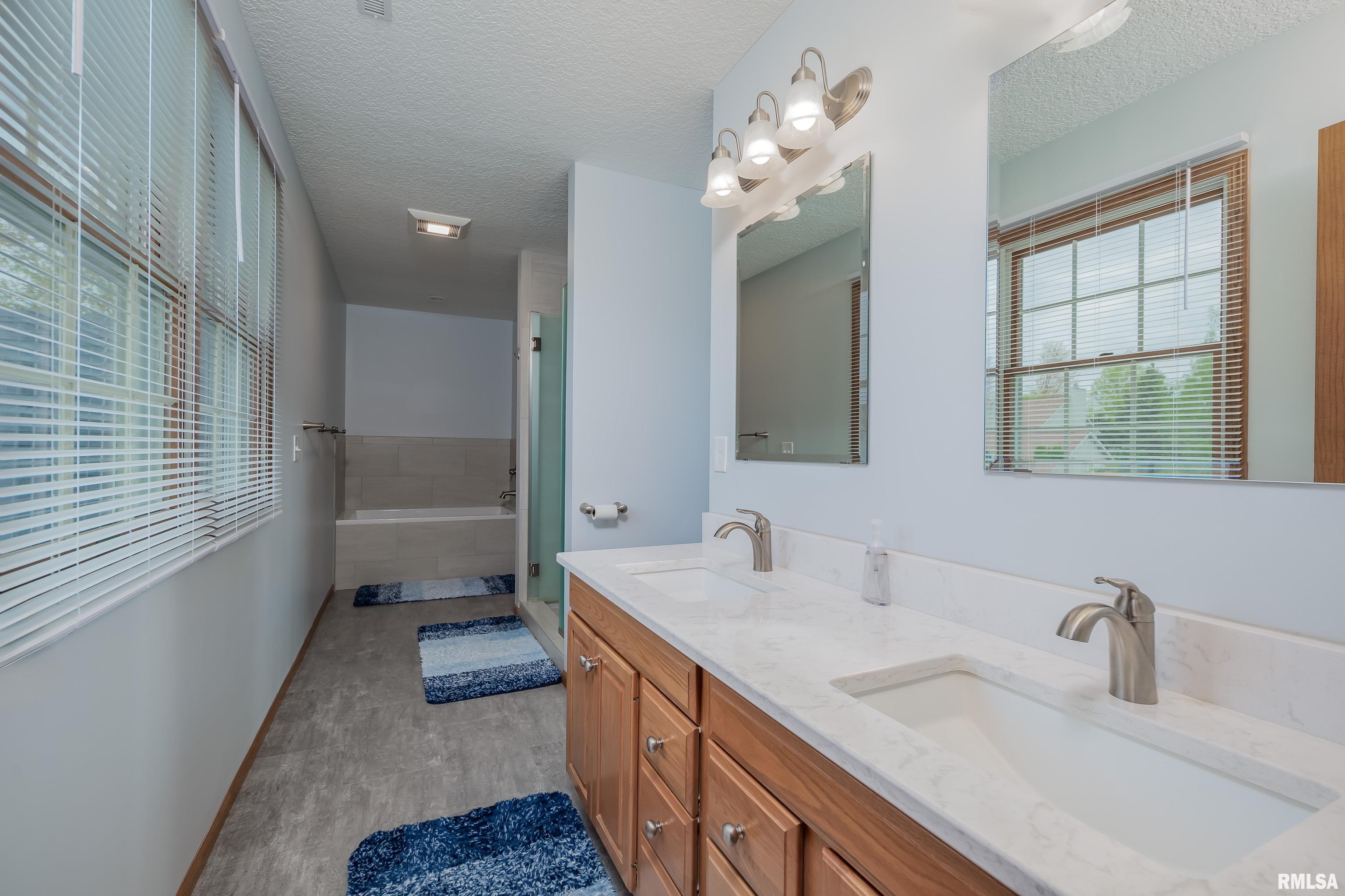 2883 48th Avenue, Bettendorf, Iowa image 26