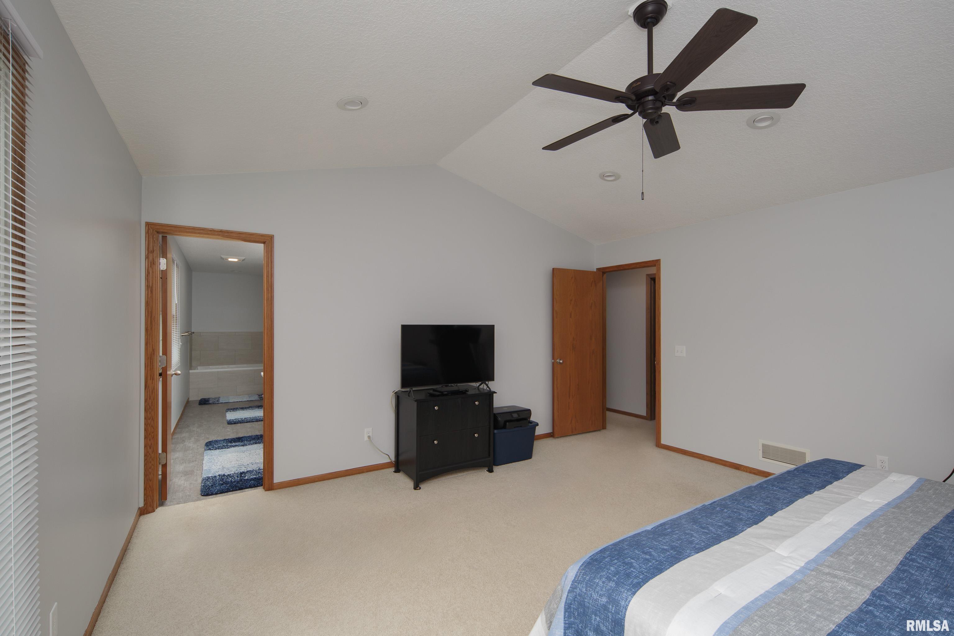 2883 48th Avenue, Bettendorf, Iowa image 25