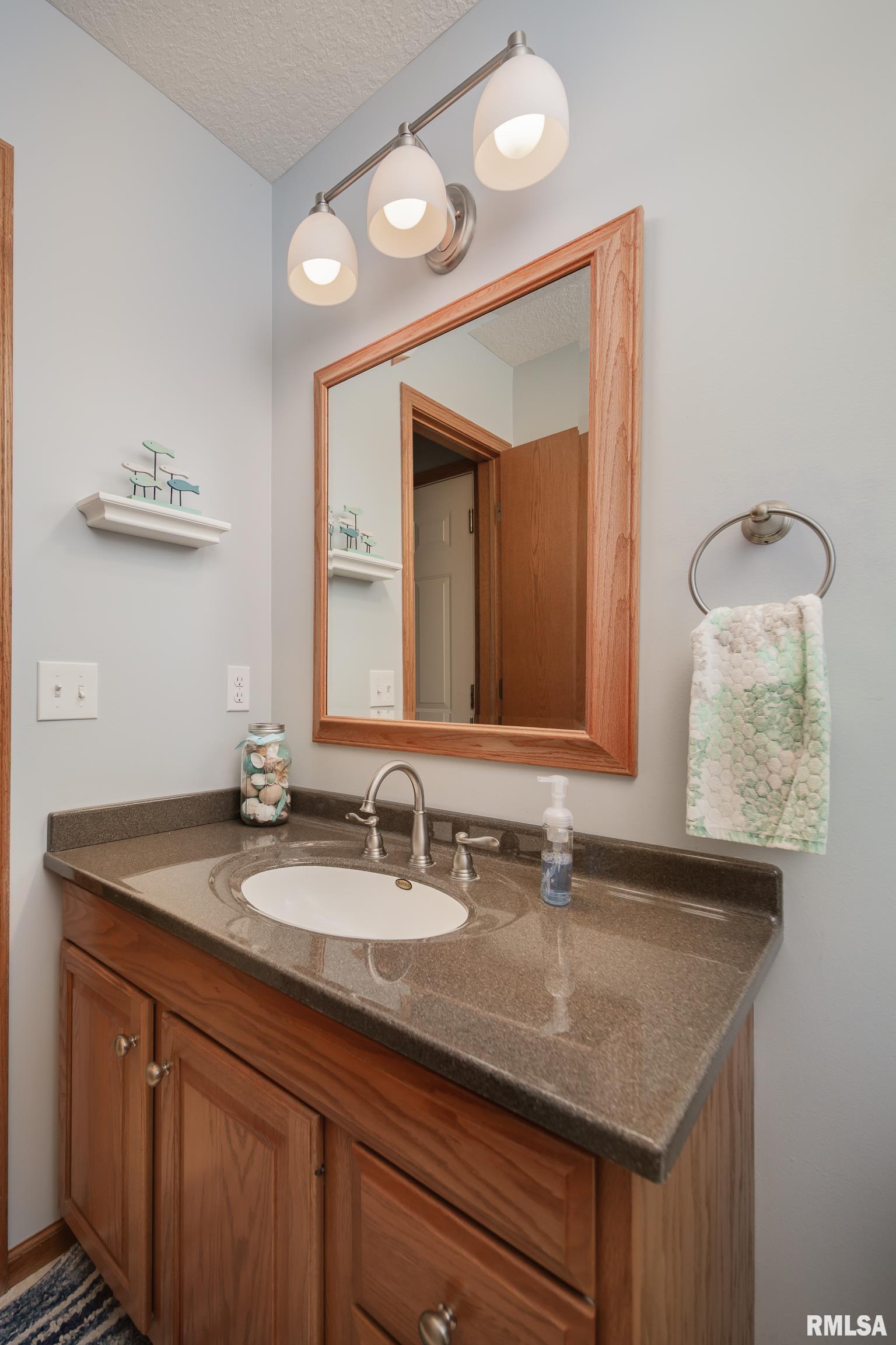 2883 48th Avenue, Bettendorf, Iowa image 13