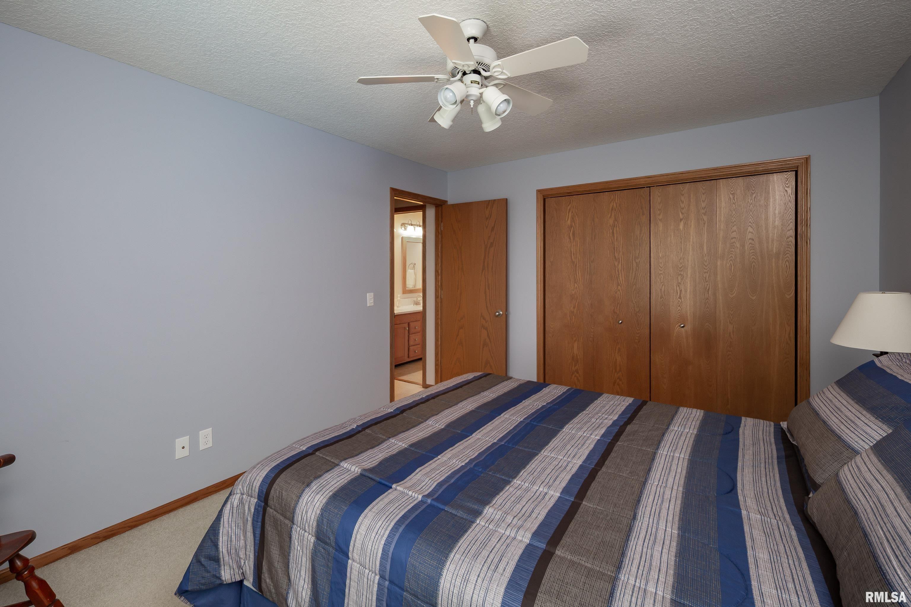2883 48th Avenue, Bettendorf, Iowa image 16