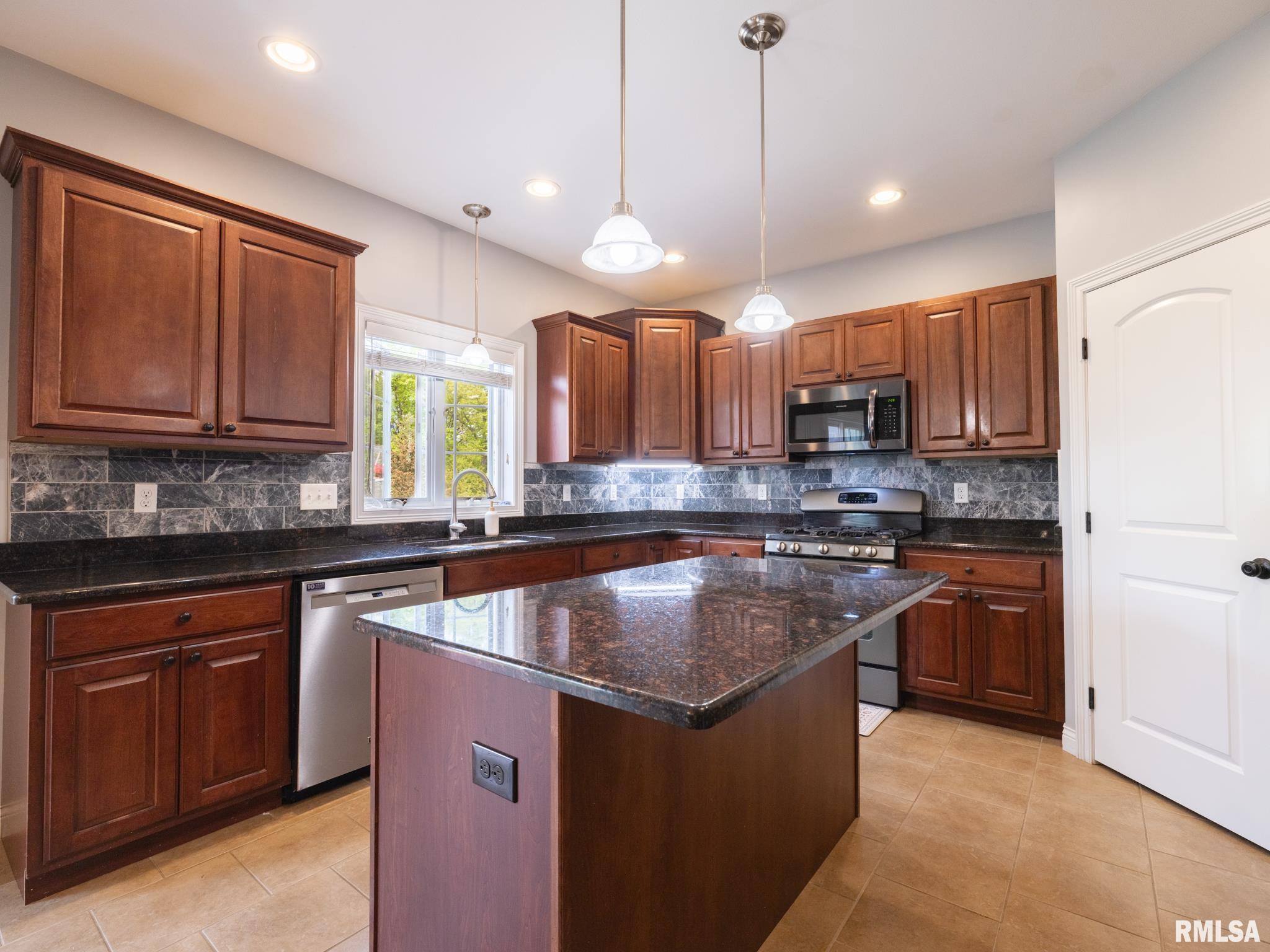 7115 W Lancaster Road, Peoria, Illinois image 6