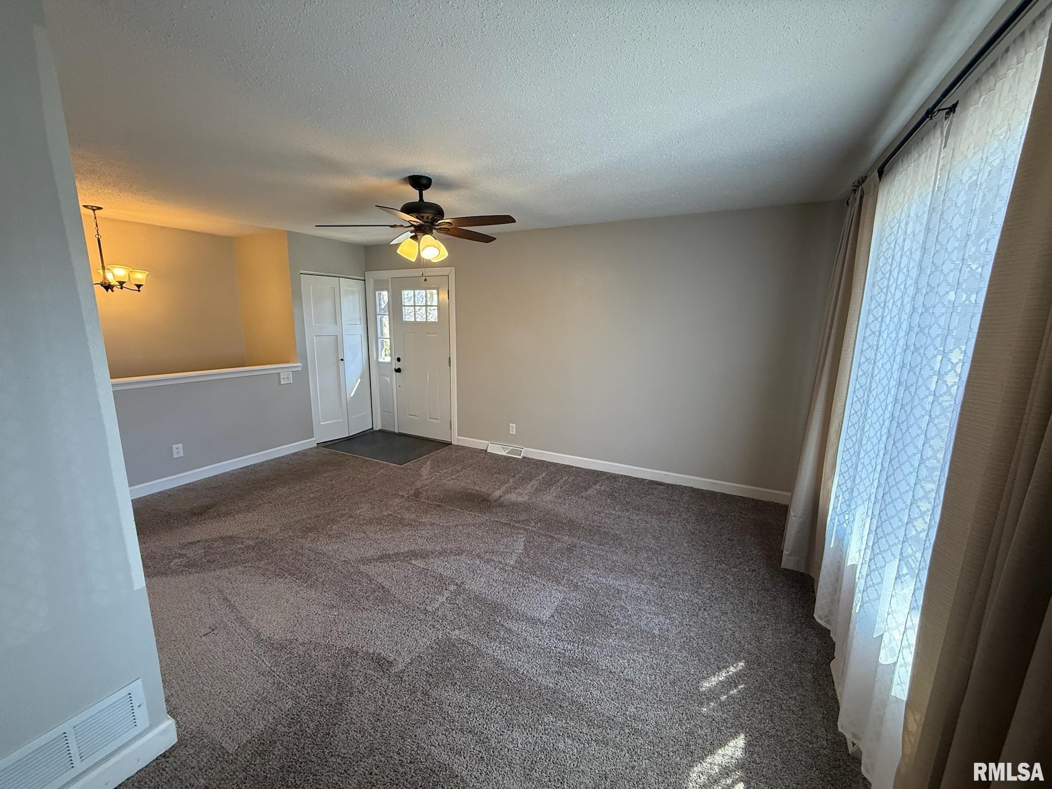 3713 Cedarwood Court, Bettendorf, Iowa image 5