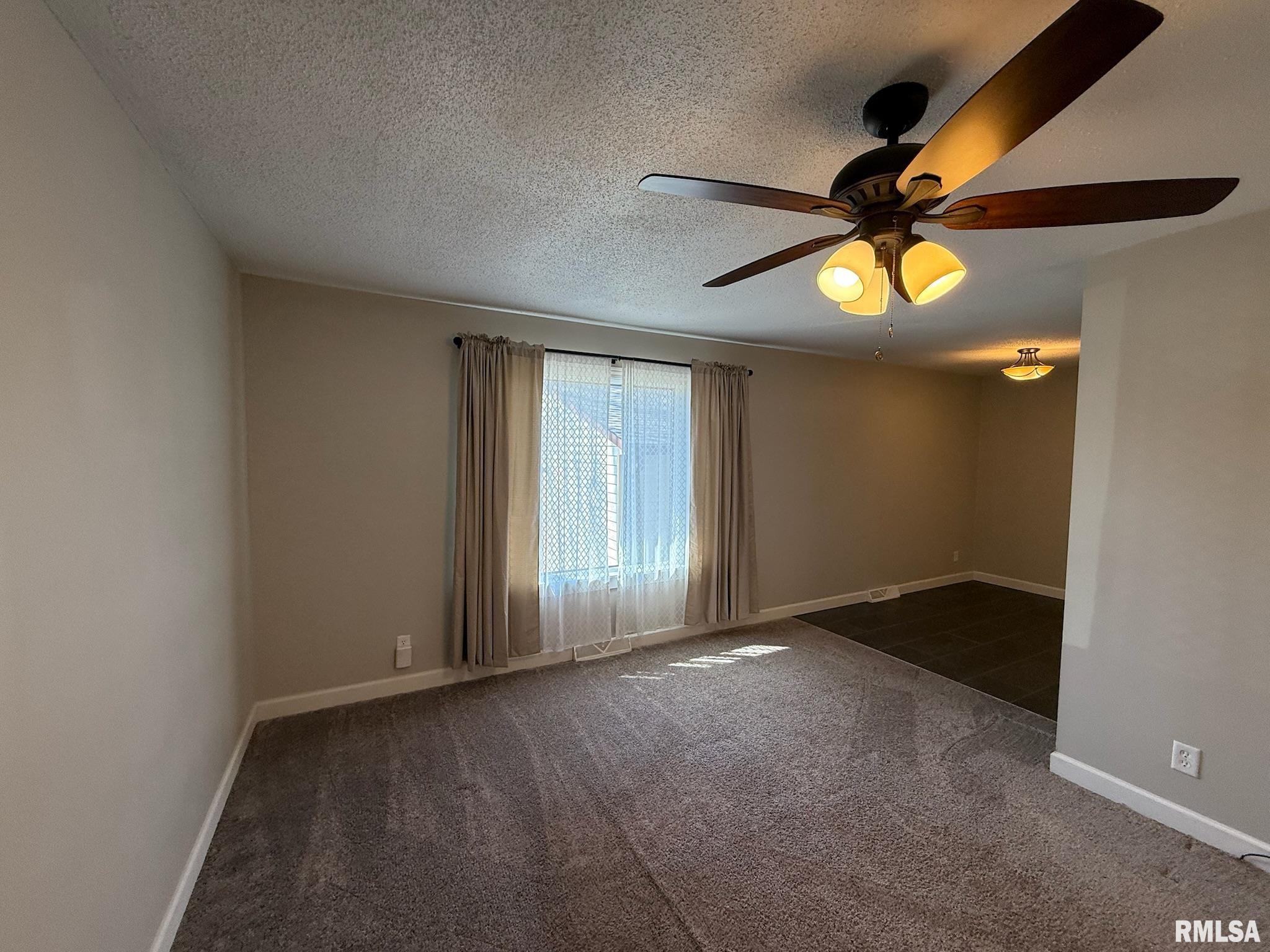 3713 Cedarwood Court, Bettendorf, Iowa image 3