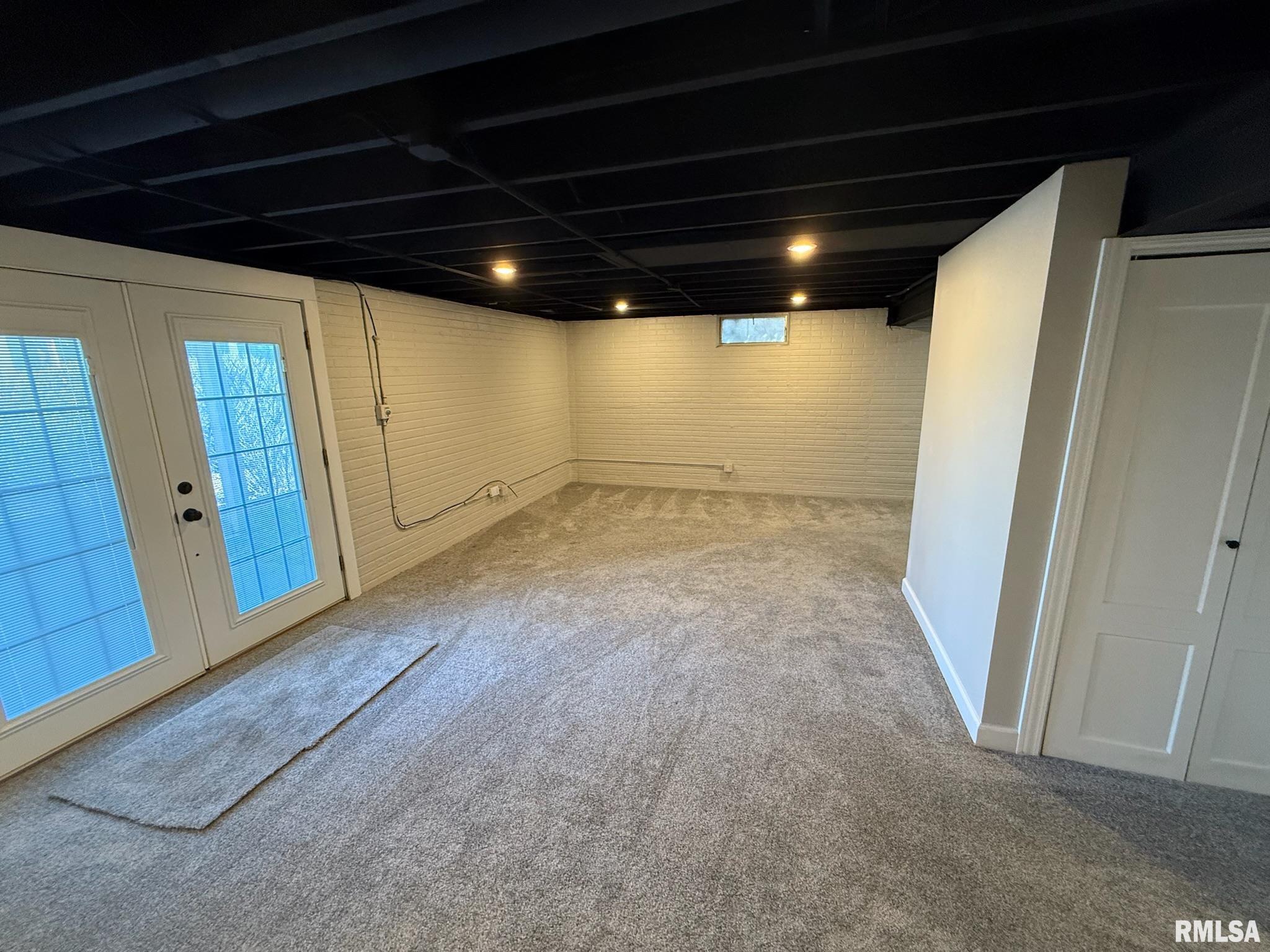 3713 Cedarwood Court, Bettendorf, Iowa image 14