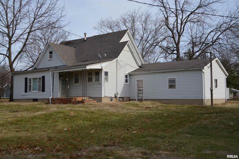 Homes For Sale - 215 N Monmouth Street<br/> Good Hope, IL 61438