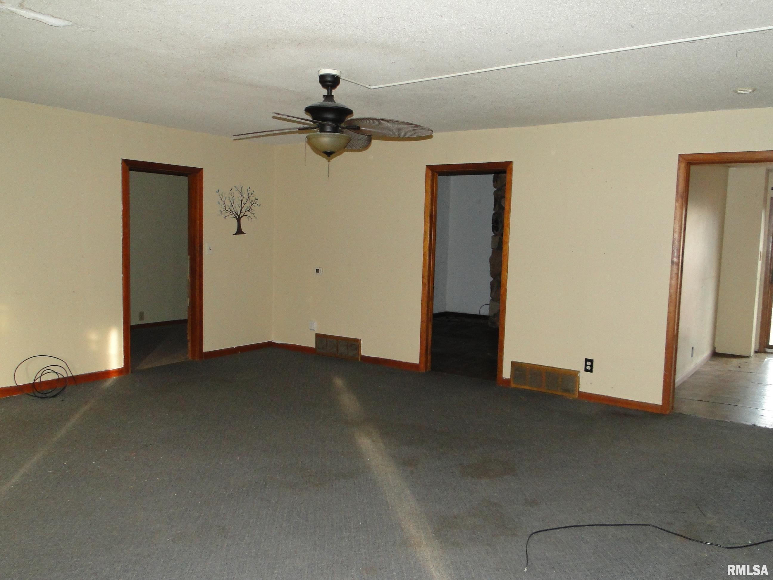 215 N Monmouth Street, Good Hope, Illinois image 5