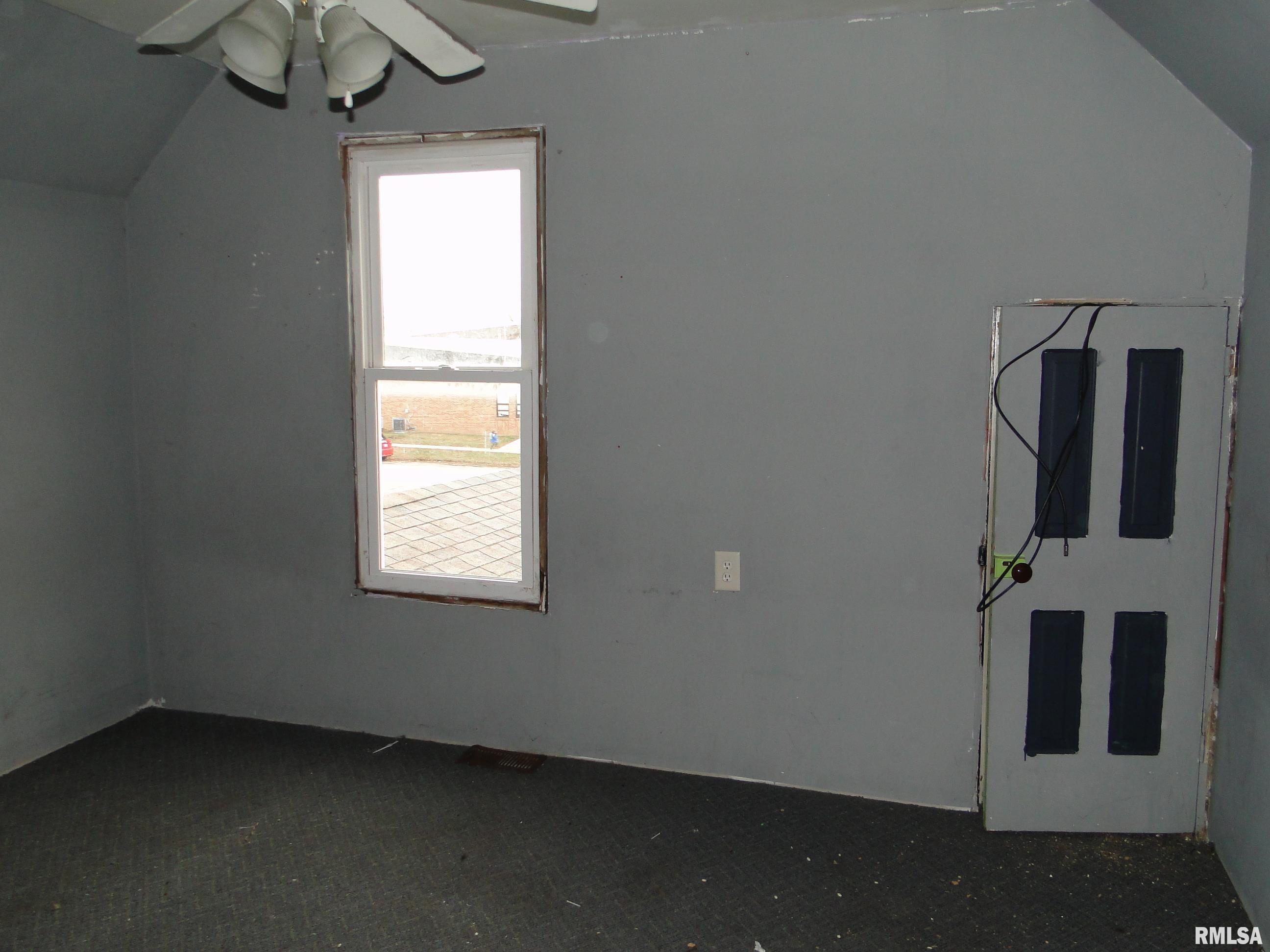 215 N Monmouth Street, Good Hope, Illinois image 14