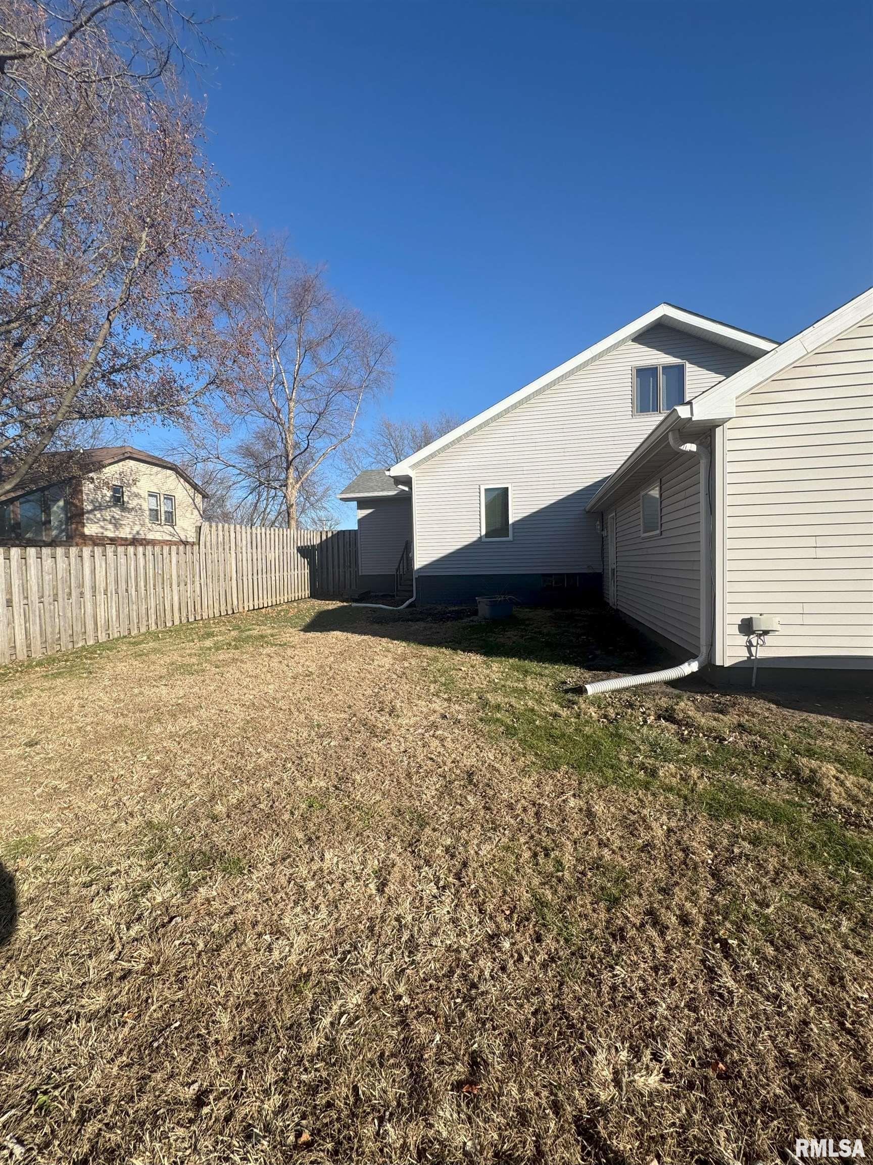 202 W Gibson Street, New Berlin, Illinois image 4