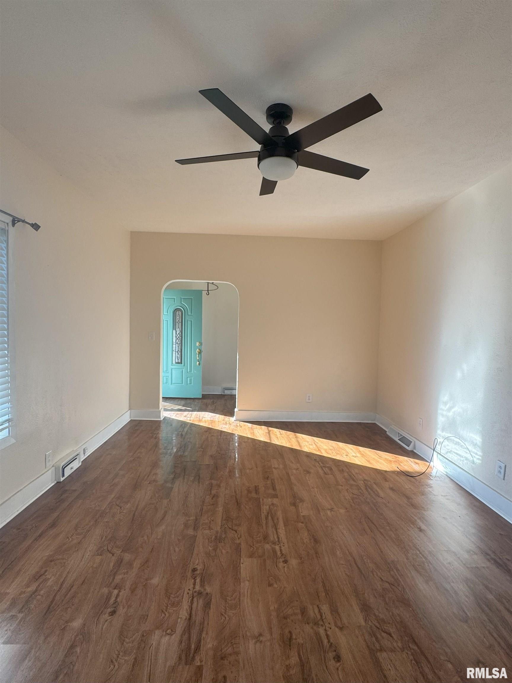 202 W Gibson Street, New Berlin, Illinois image 10
