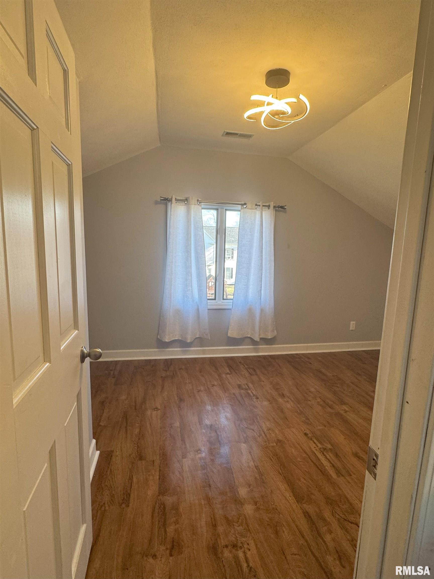202 W Gibson Street, New Berlin, Illinois image 35