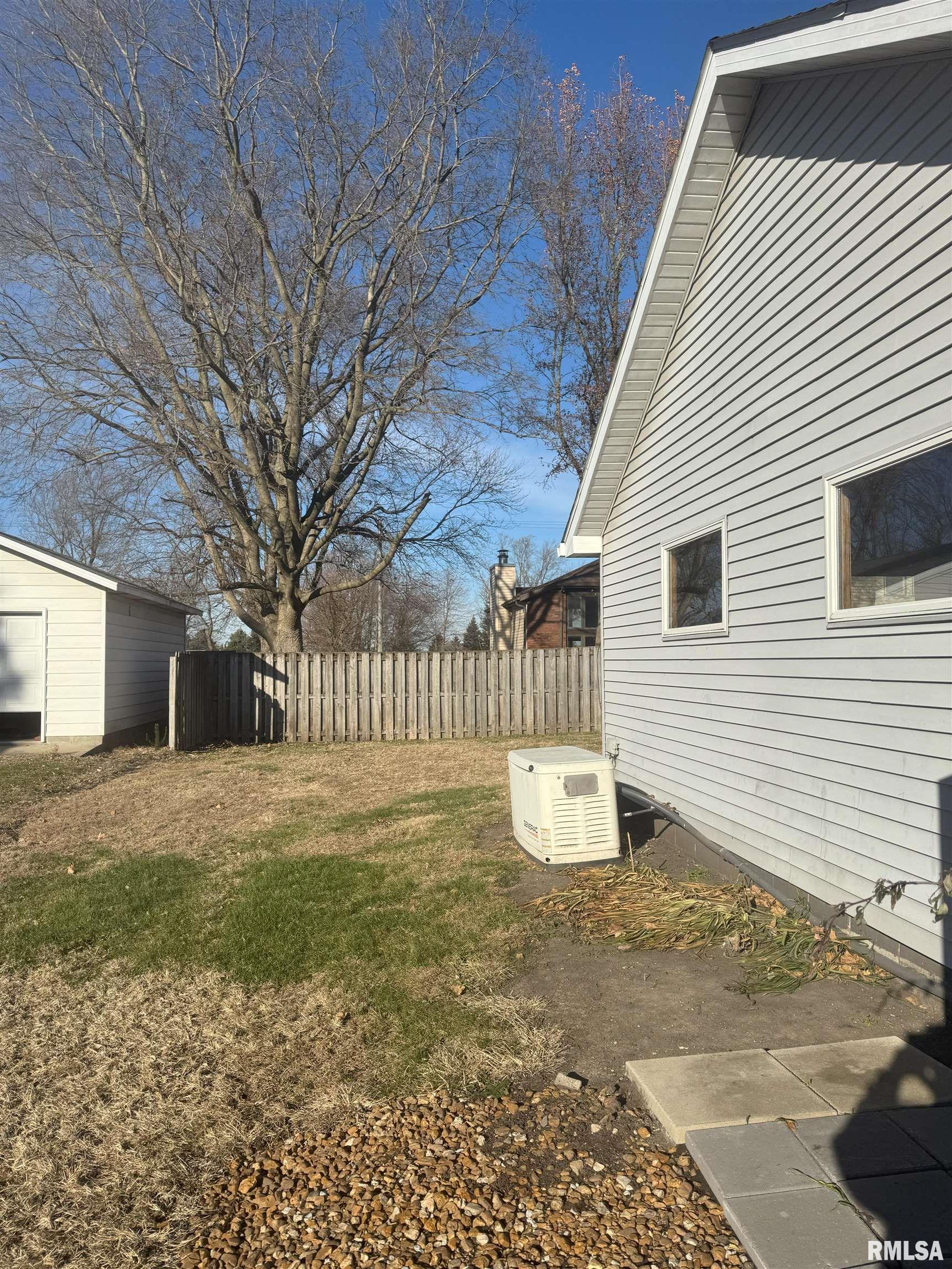 202 W Gibson Street, New Berlin, Illinois image 5