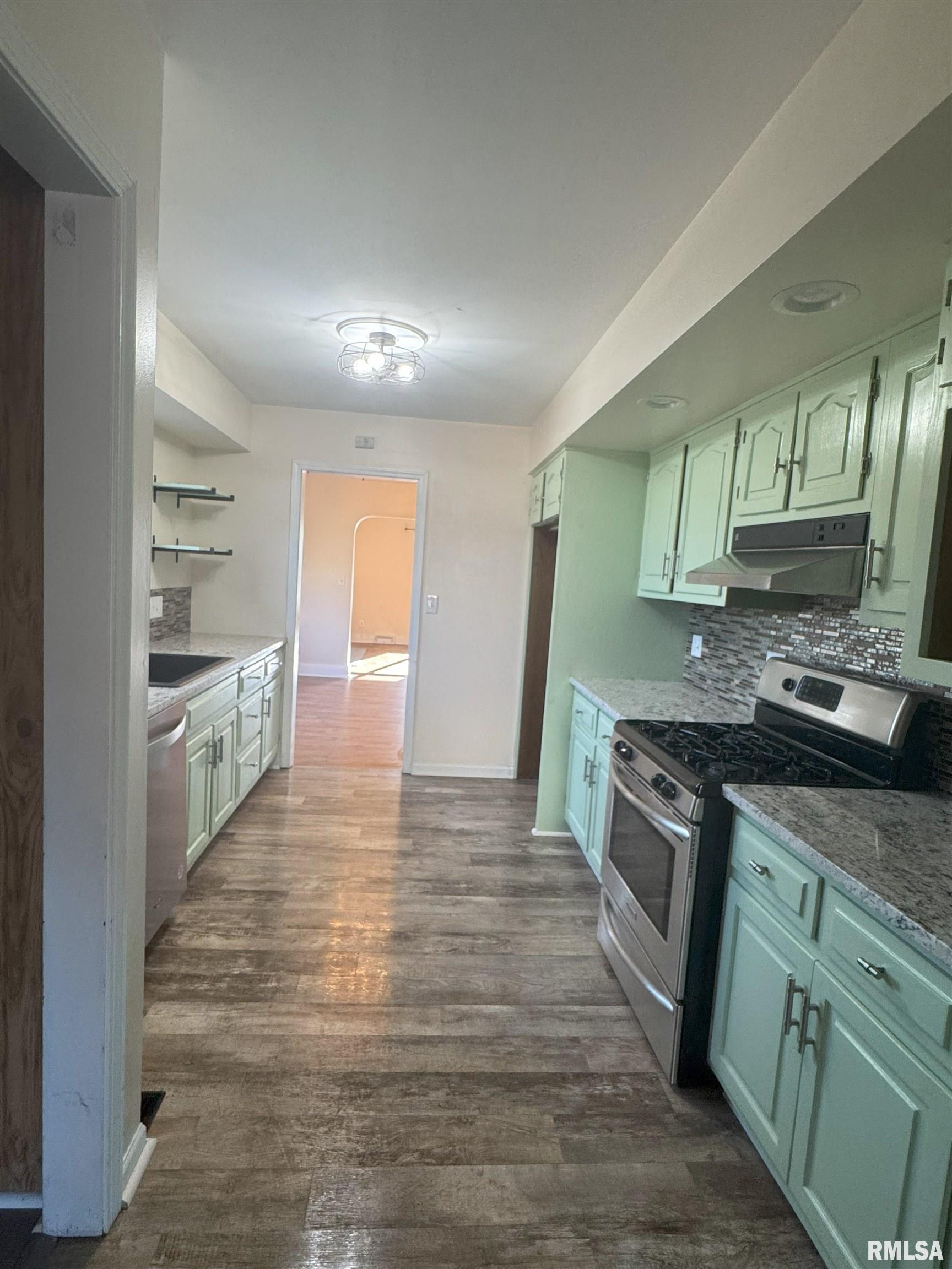 202 W Gibson Street, New Berlin, Illinois image 14