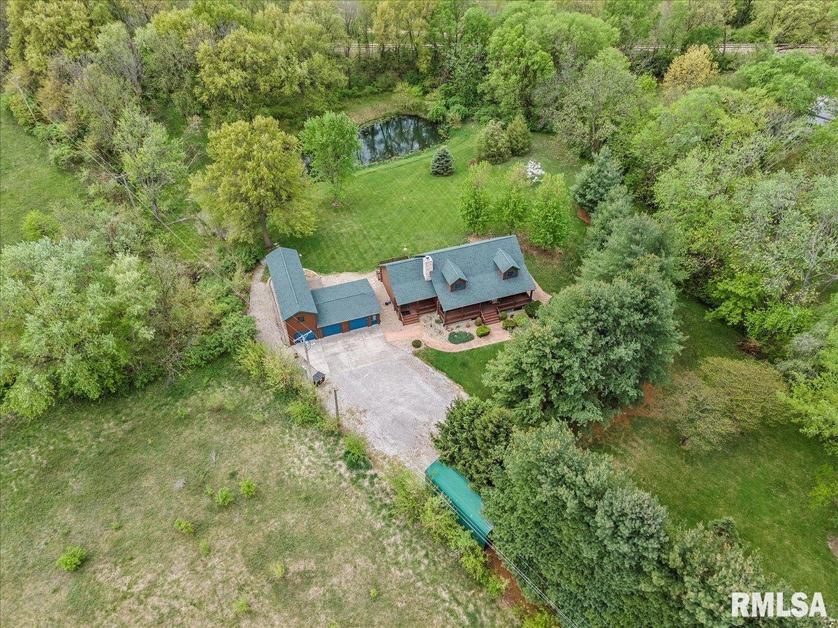 310 Pine Ridge Lane, Athens, Illinois image 1
