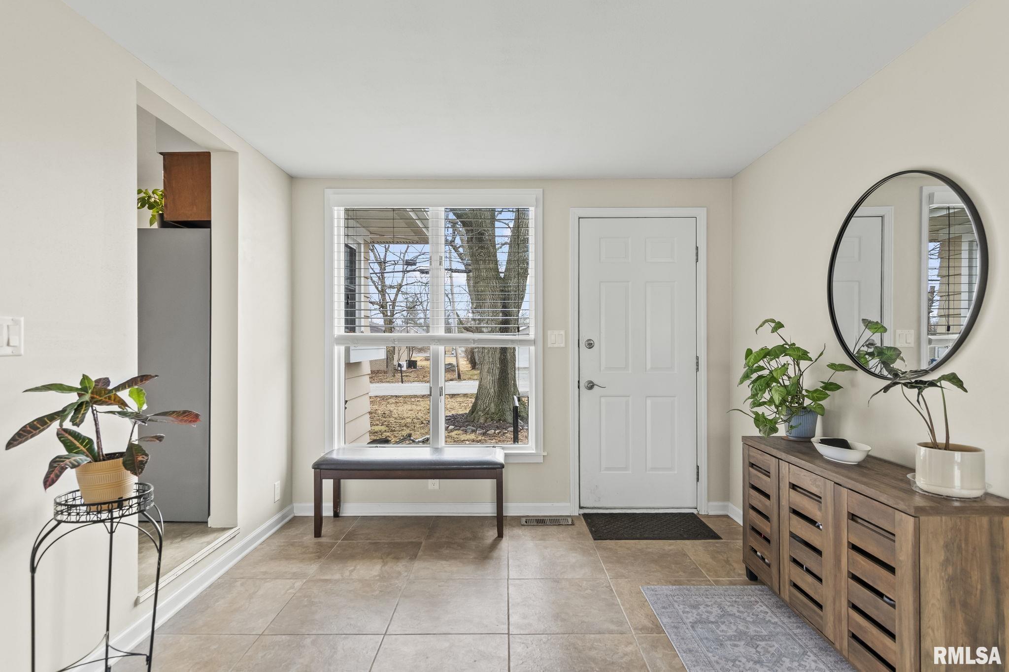 928 N 3rd Street, Riverton, Illinois image 18