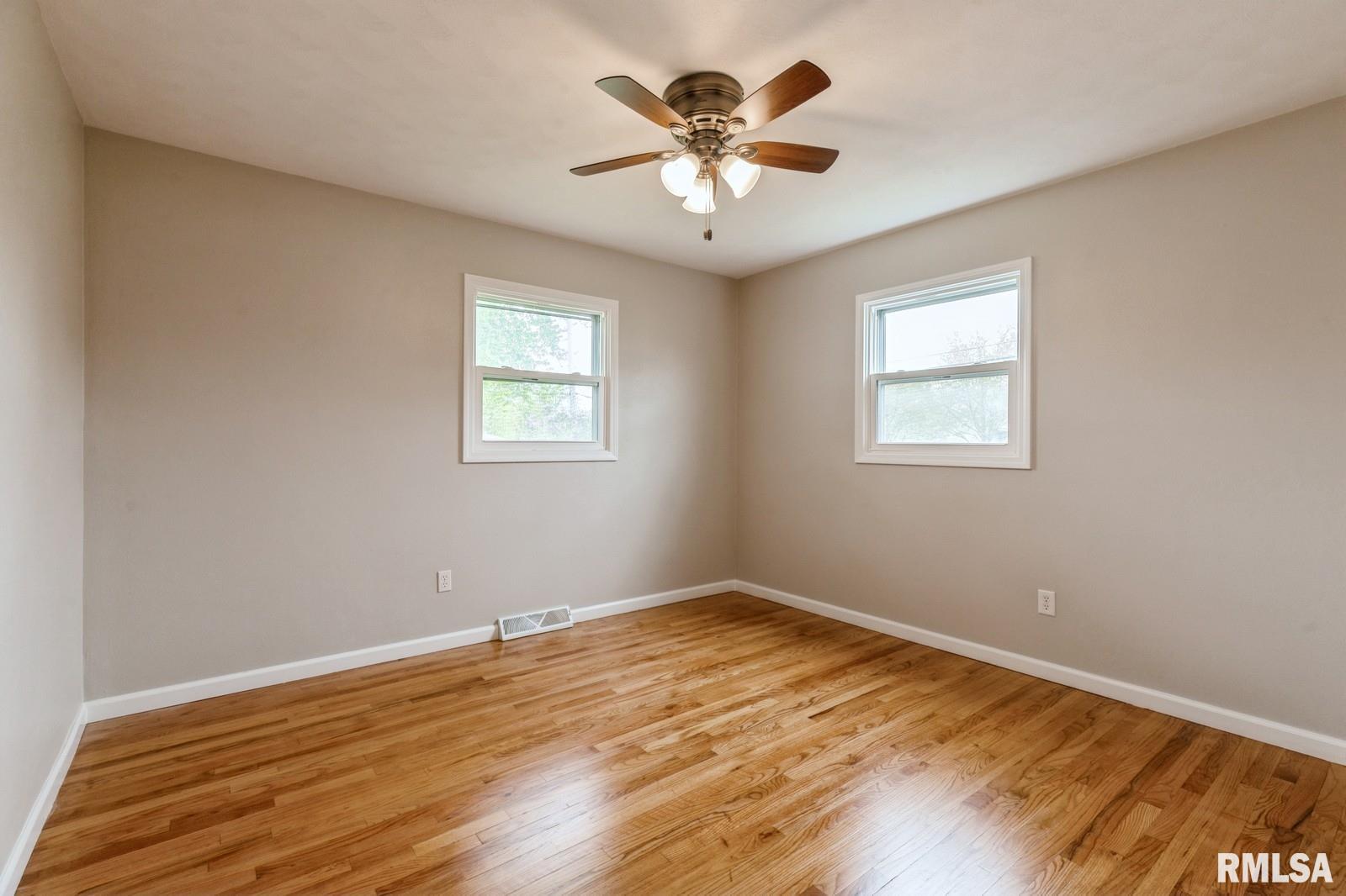 2706 W Laurel Street, Davenport, Iowa image 12