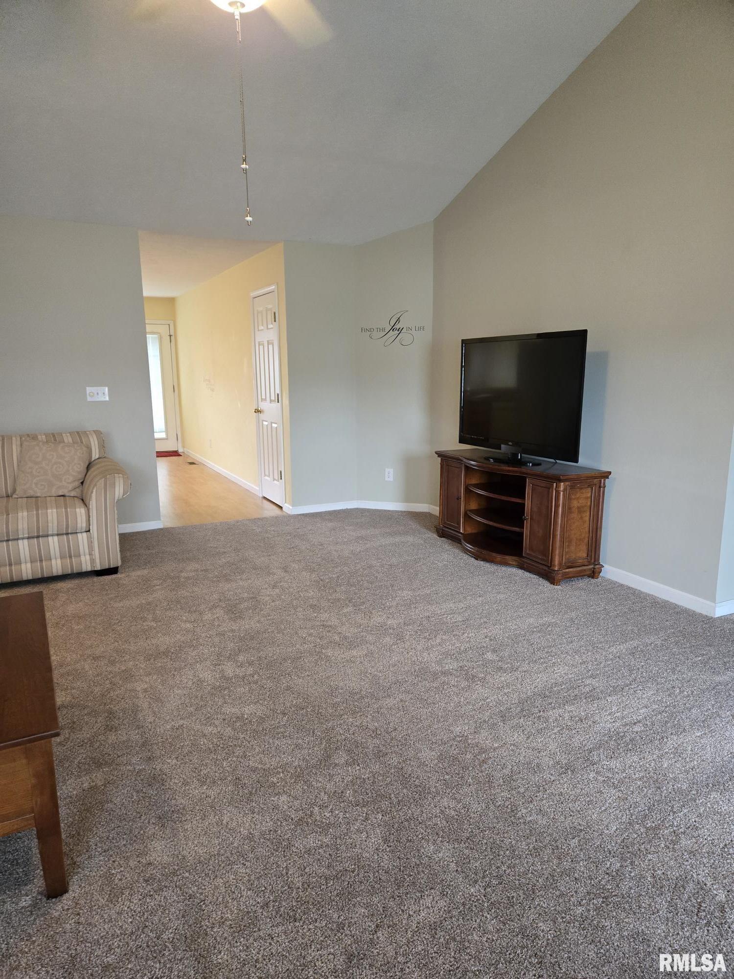 172 Possum Pass Court, Sherman, Illinois image 5